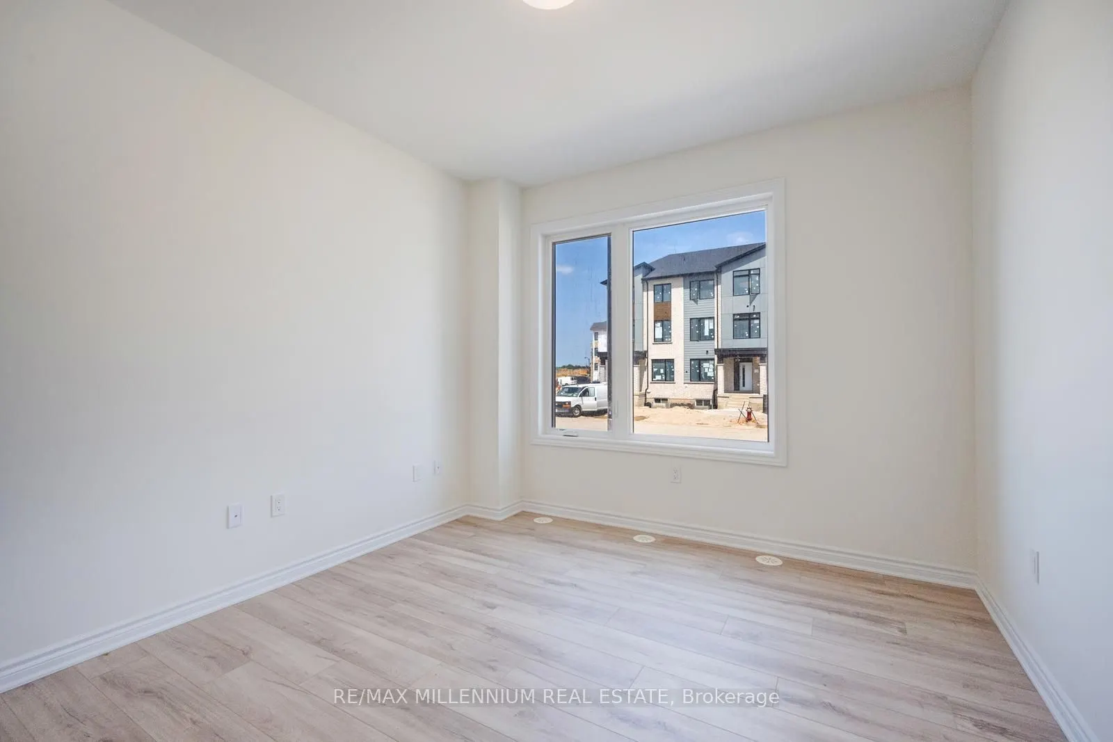 50 Thornbird Crescent #MAIN