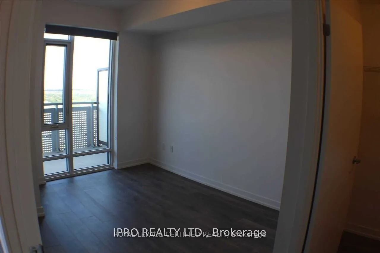 2520 Eglinton Avenue W #1008