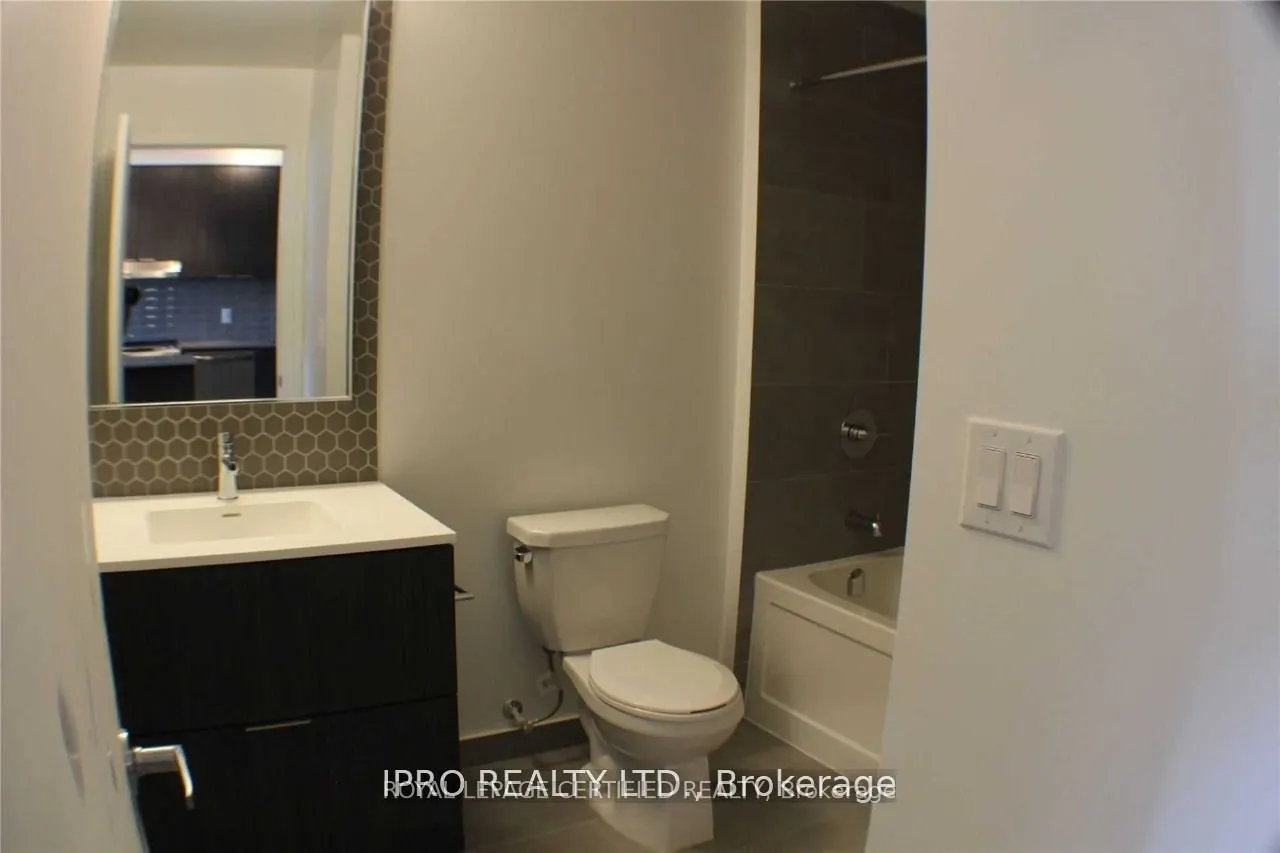 2520 Eglinton Avenue W #1008