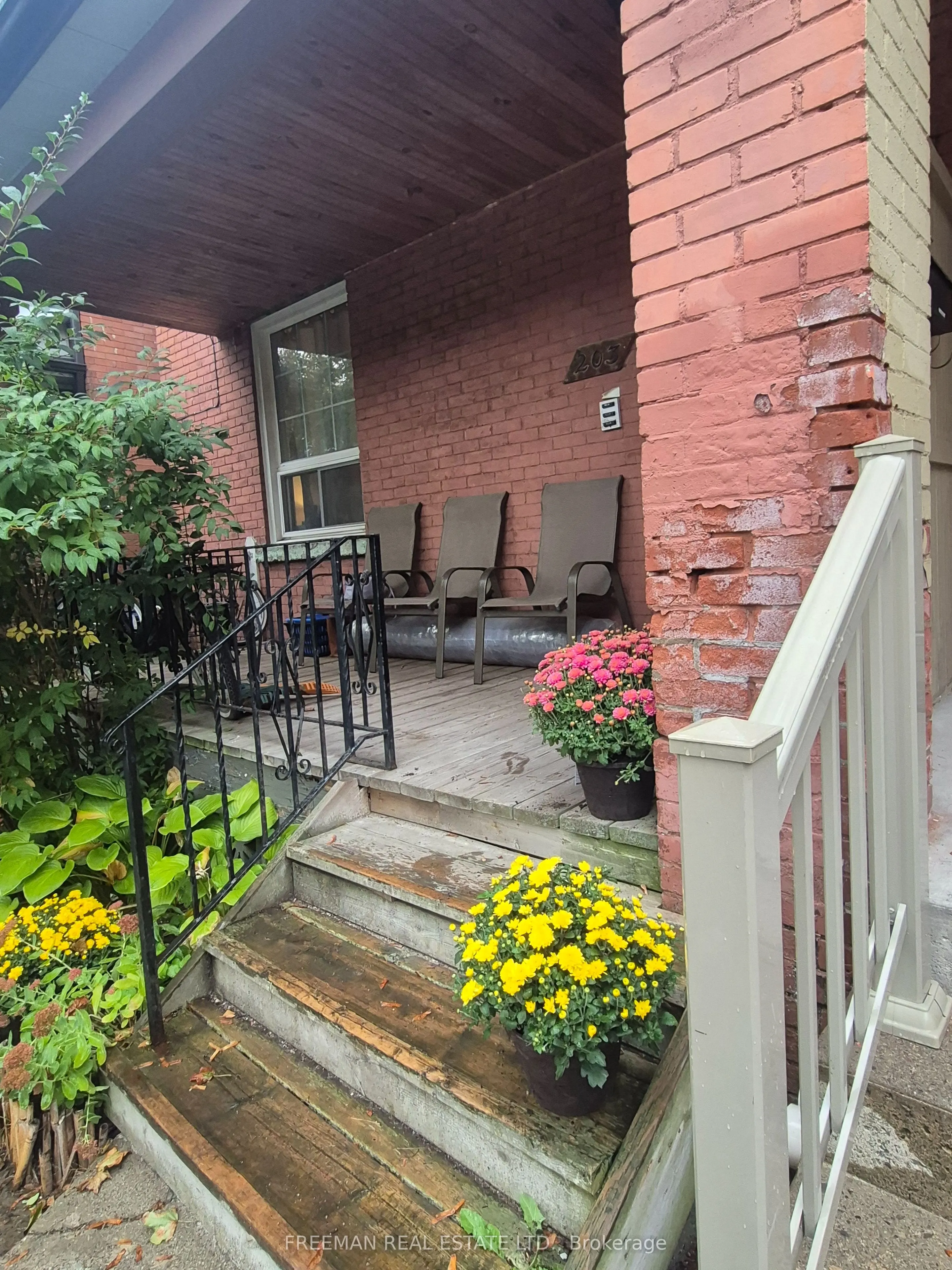 203 Fairview Avenue