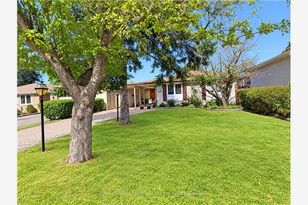 30 Palgrave Crescent