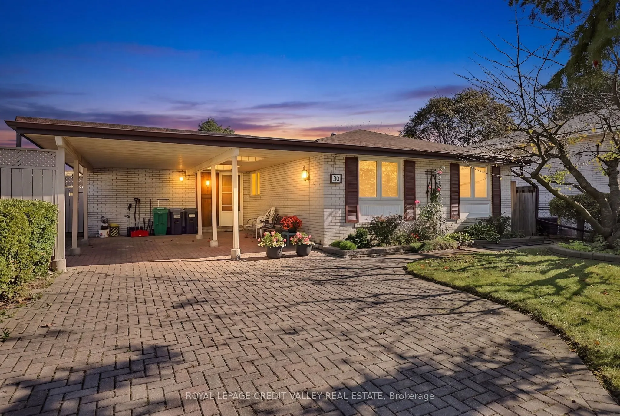 30 Palgrave Crescent