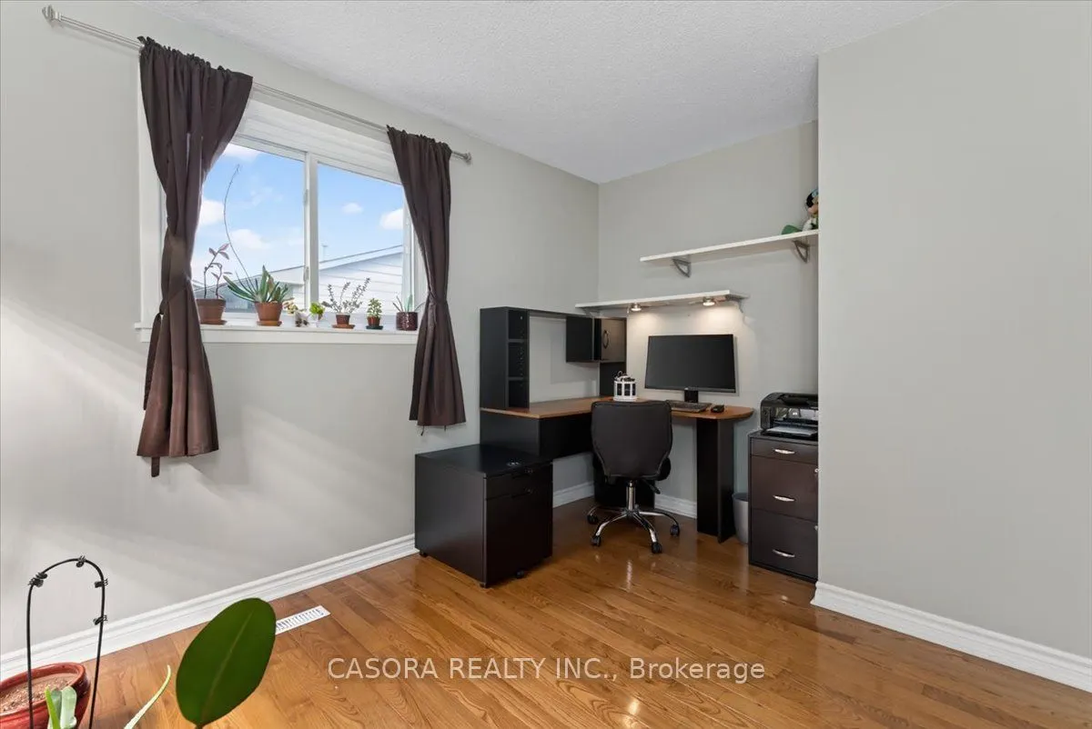 479 WOODVIEW Road #11