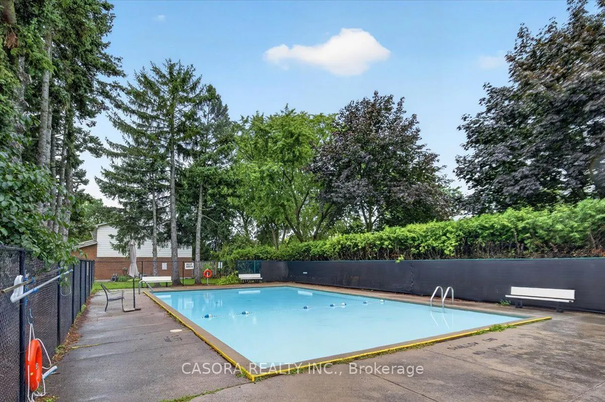 479 WOODVIEW Road #11
