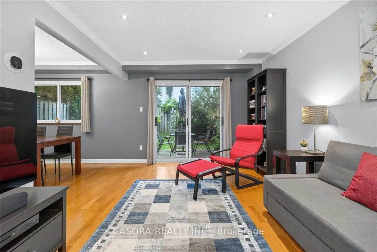 479 WOODVIEW Road #11