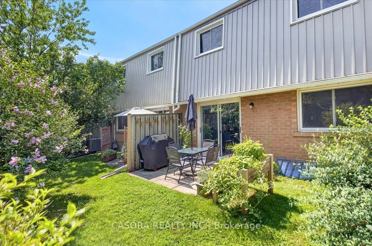 479 WOODVIEW Road #11