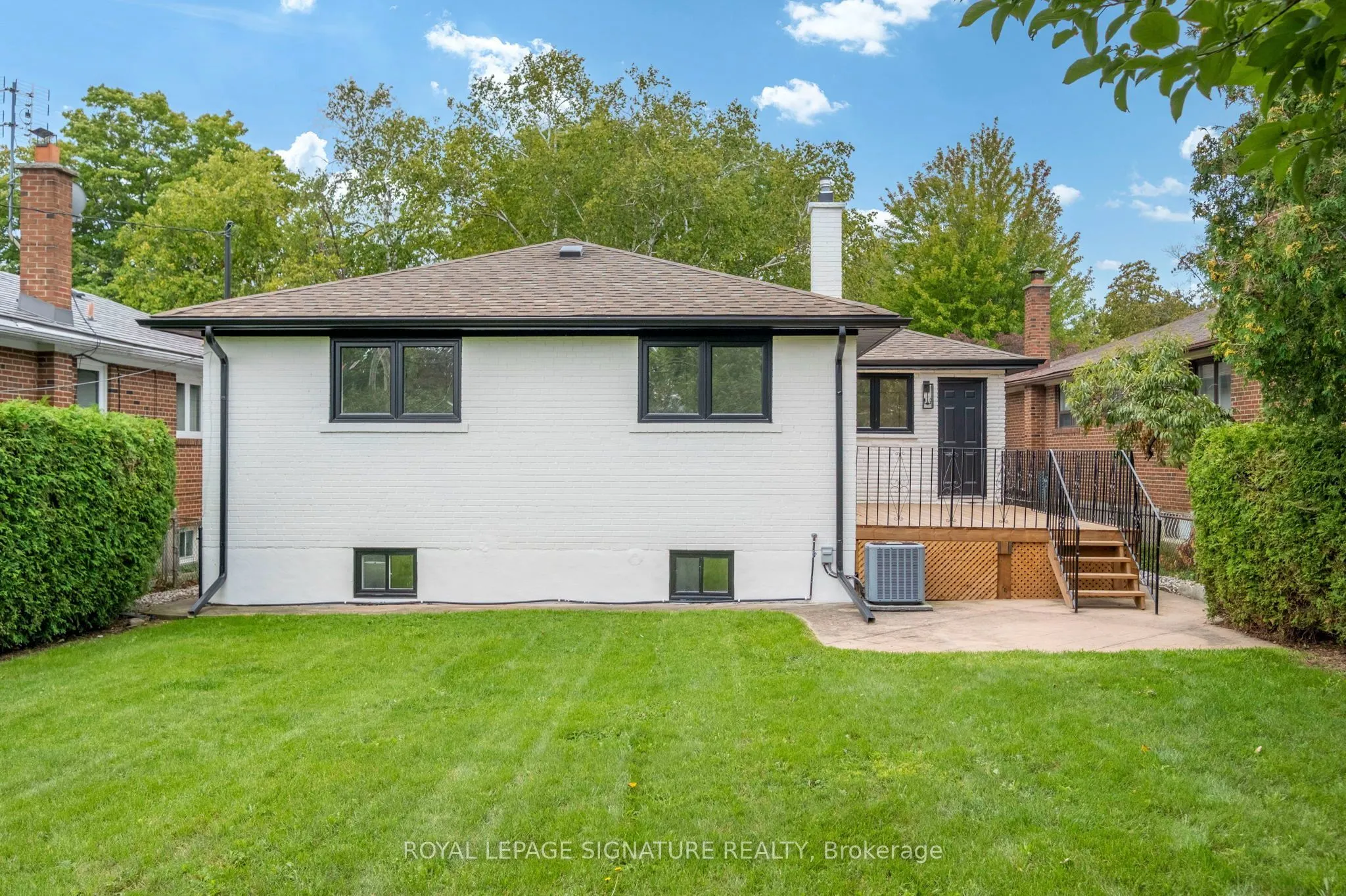 11 Brook Tree Crescent