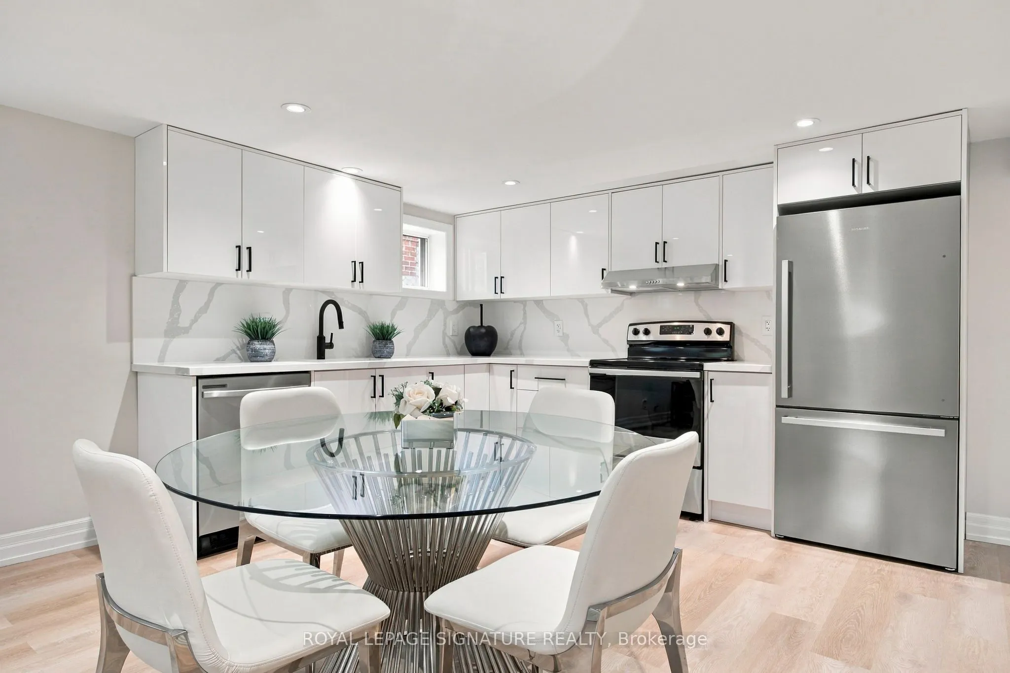 11 Brook Tree Crescent