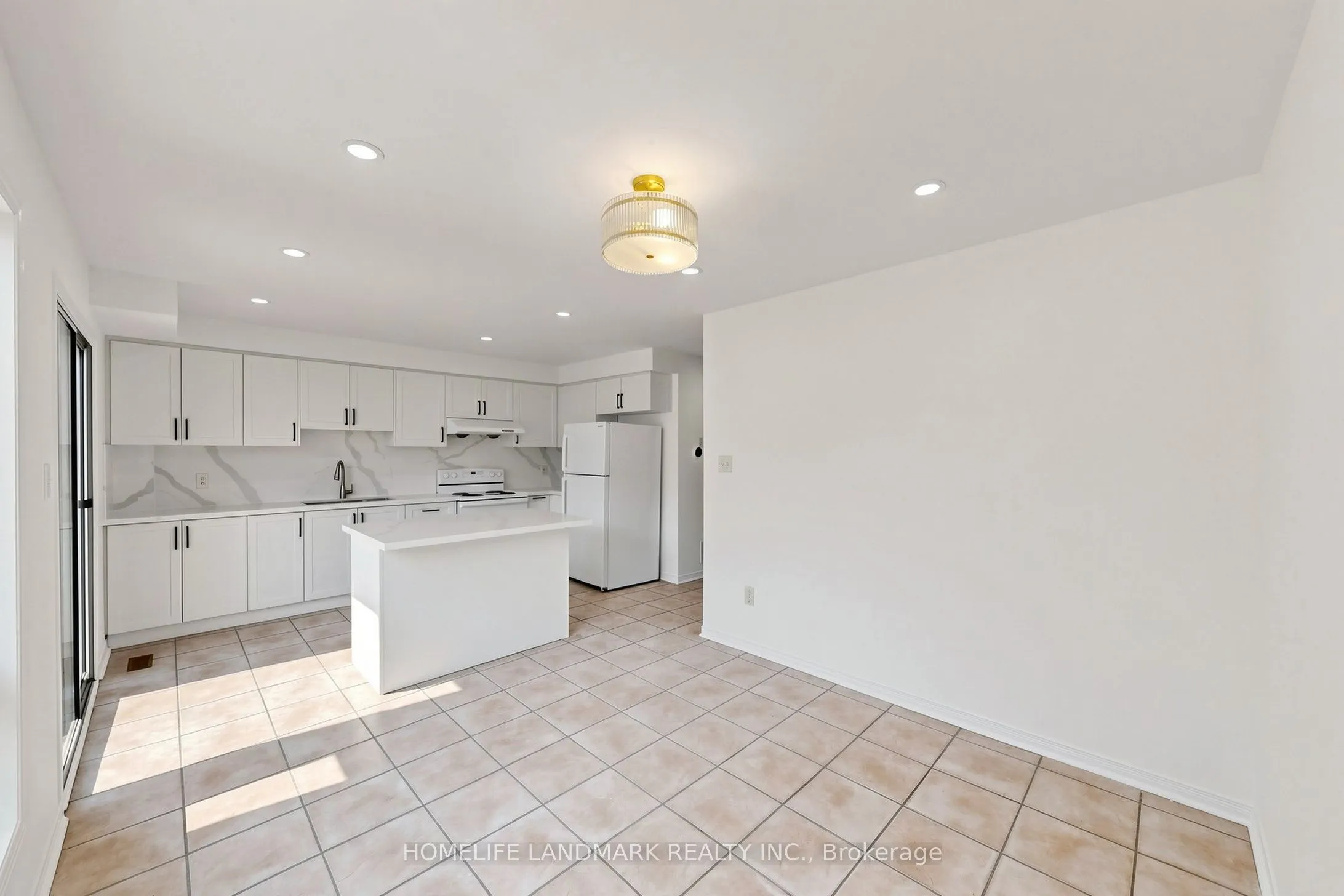 552 Thelma Street