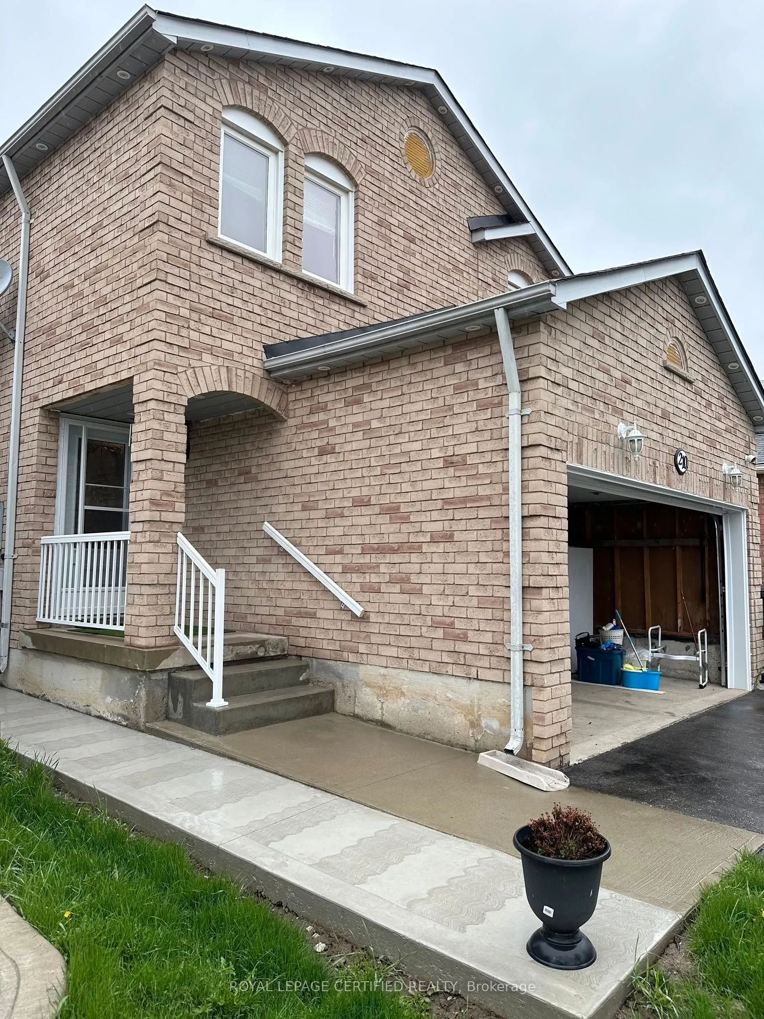 210 Ecclestone Drive #Main