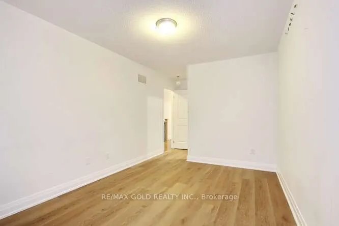 35 Dalbeattie Drive