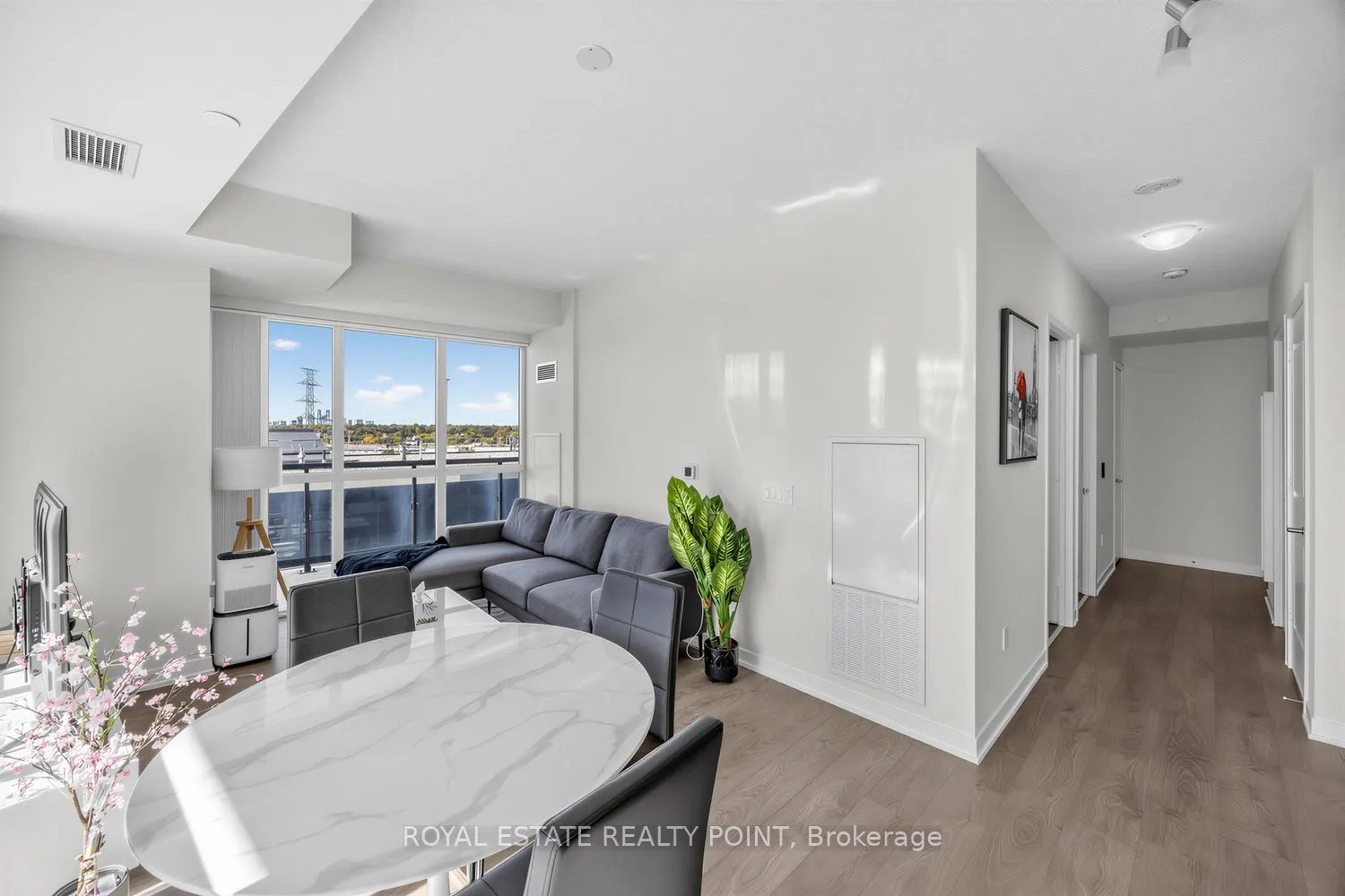 38 Annie Craig Drive #1008