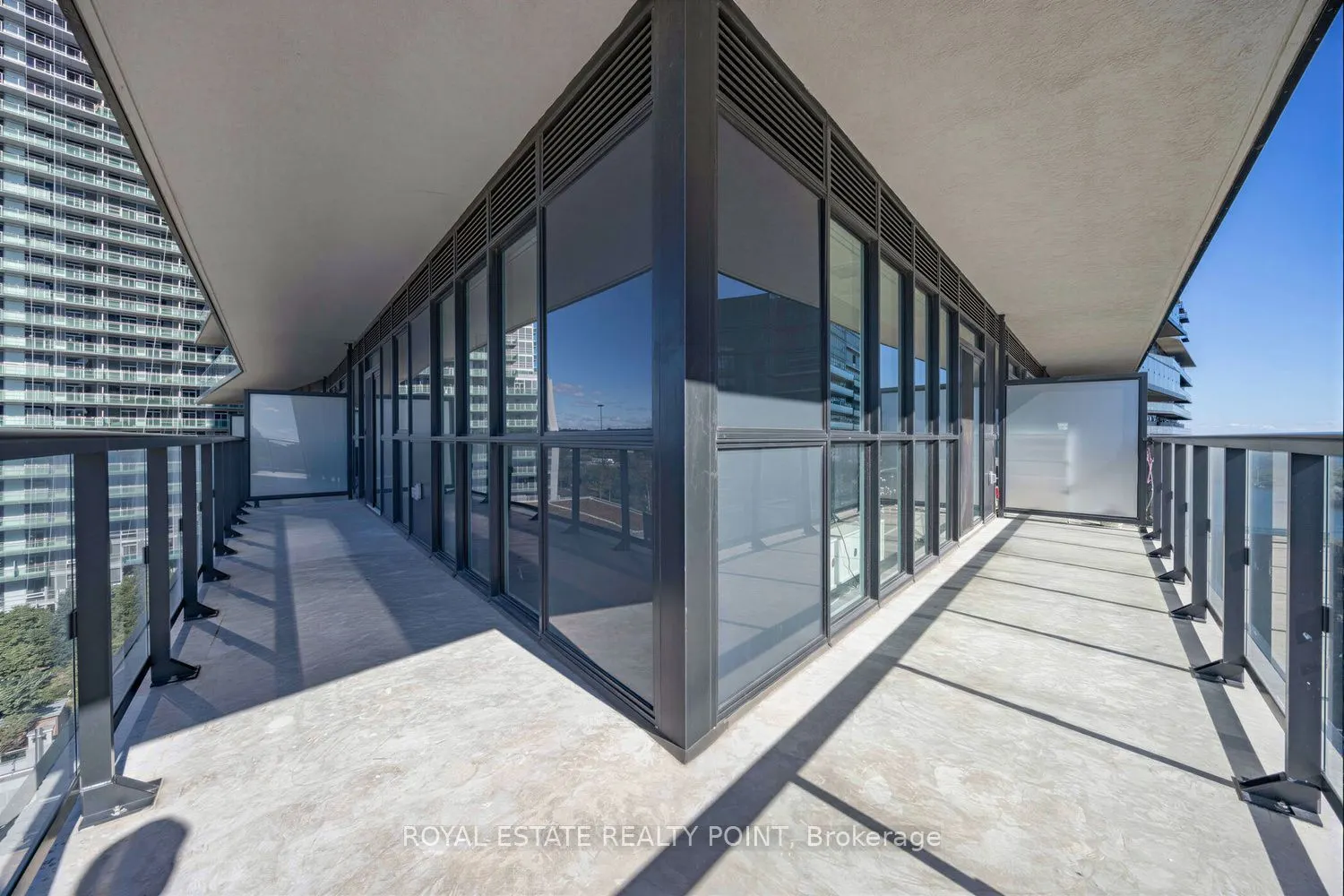 38 Annie Craig Drive #1008