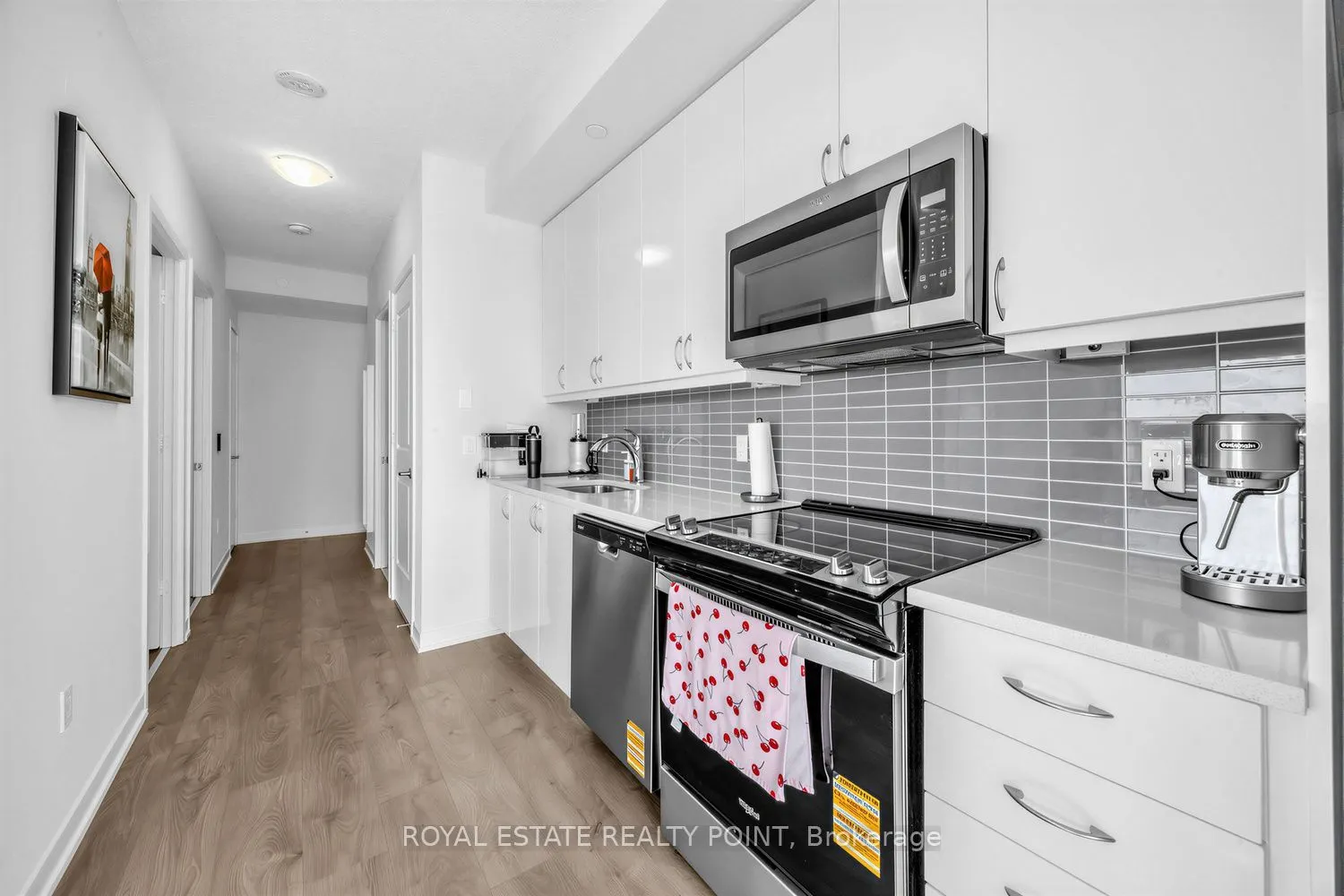 38 Annie Craig Drive #1008