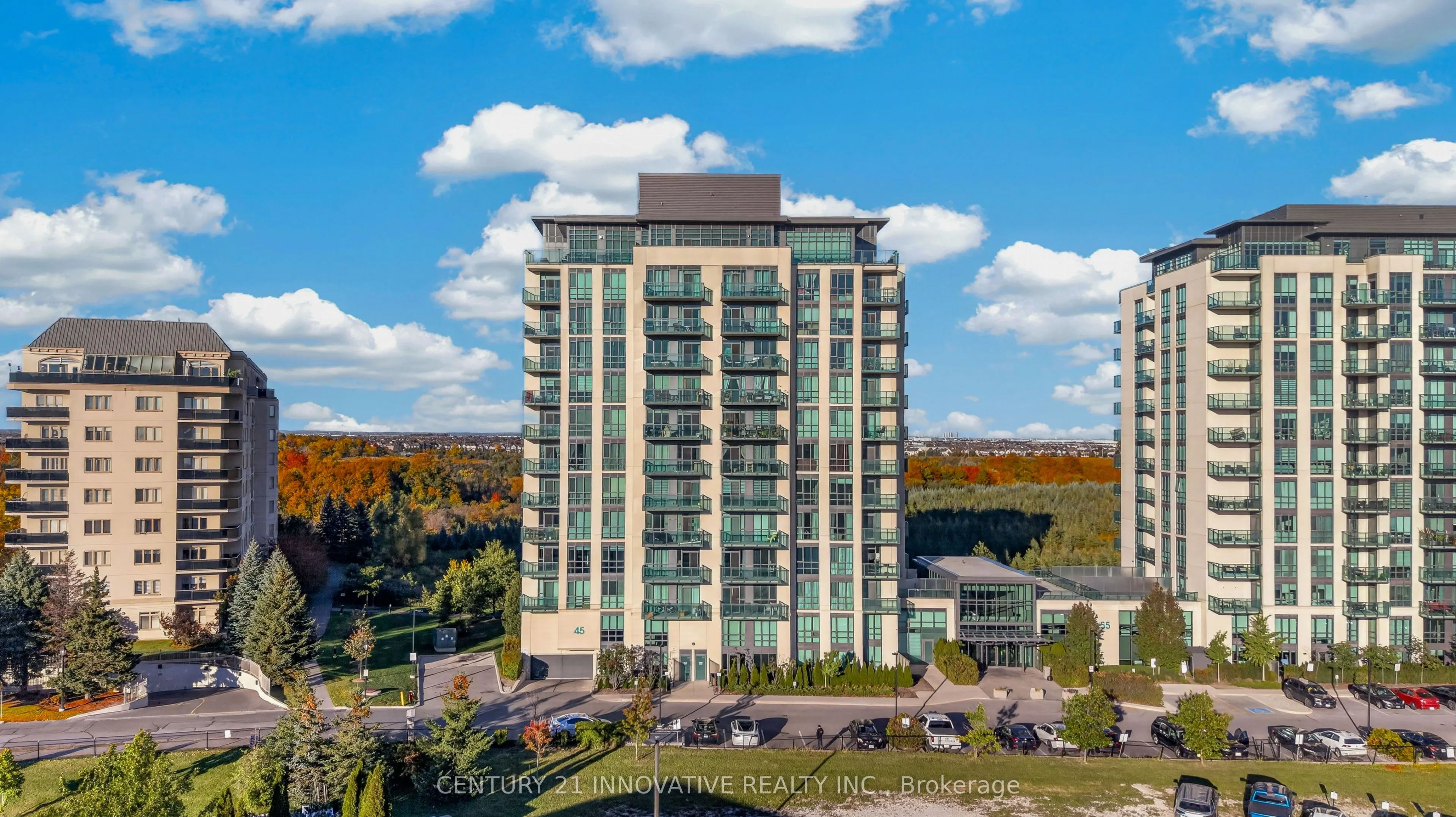 45 Yorkland Boulevard #302