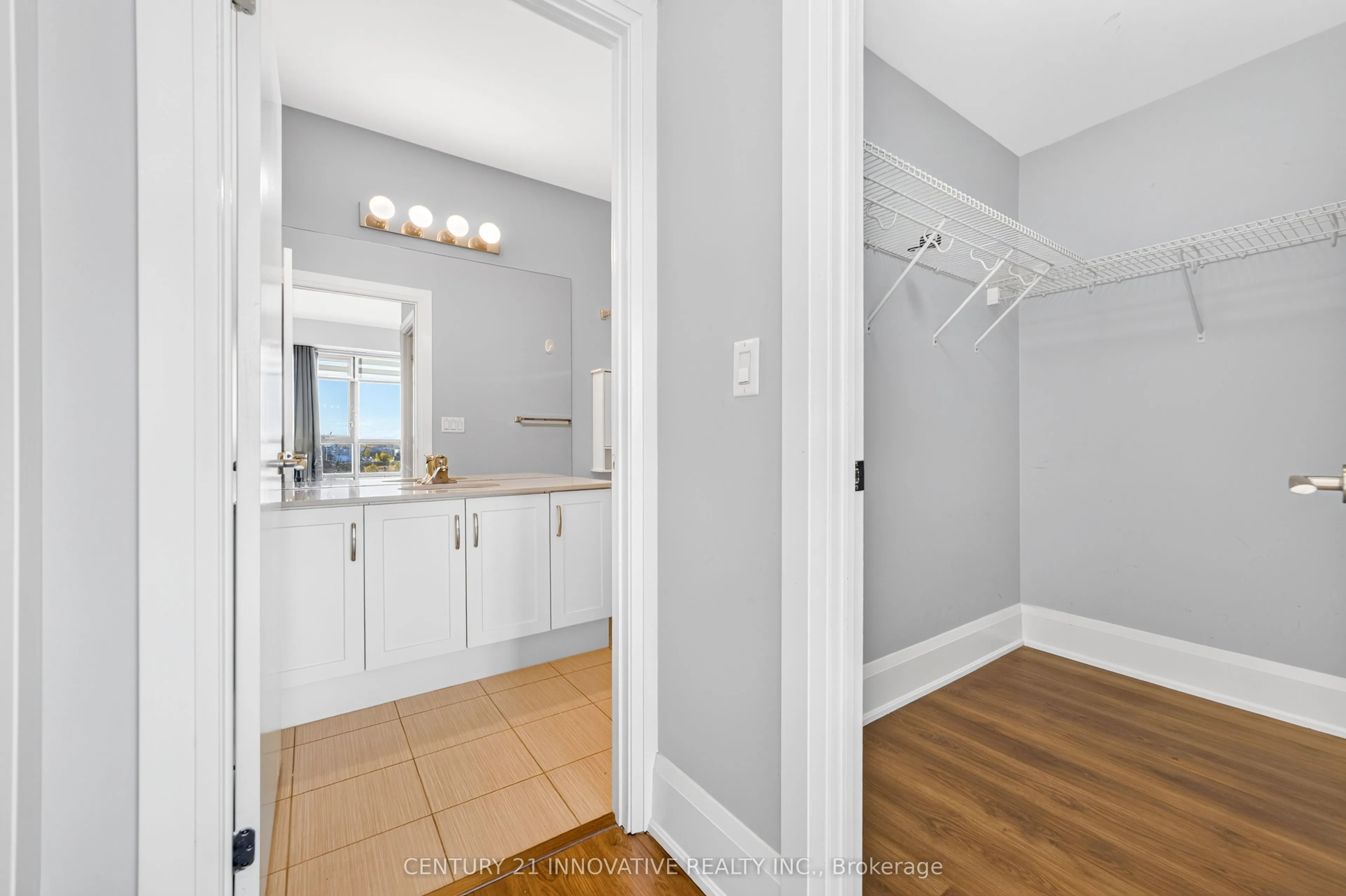 45 Yorkland Boulevard #302