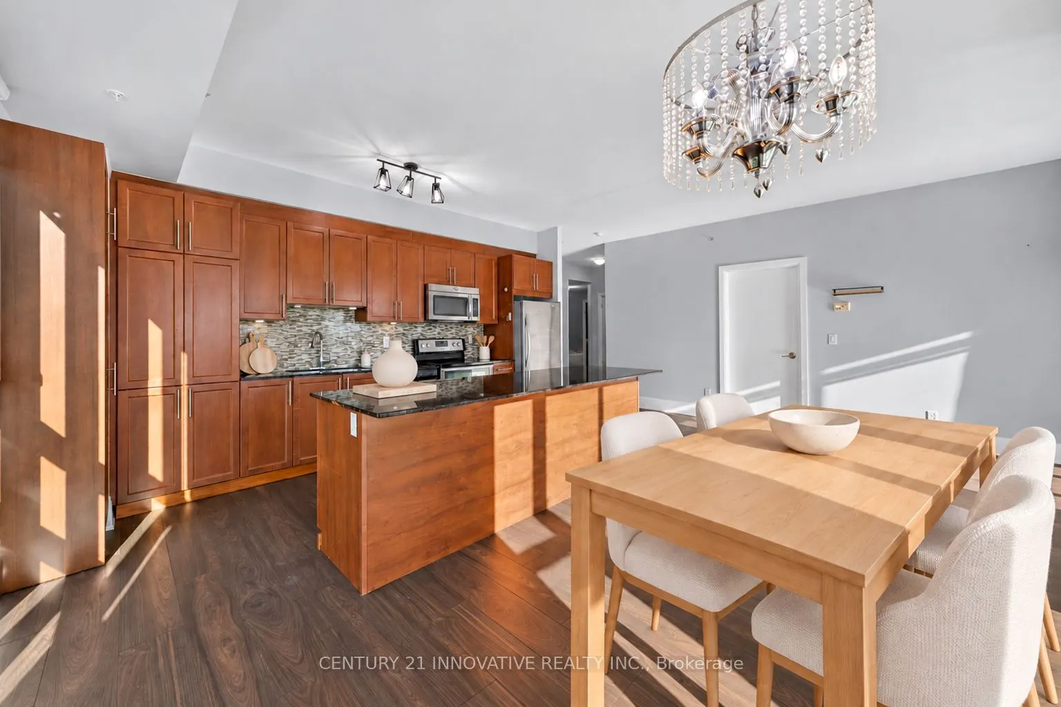 45 Yorkland Boulevard #302