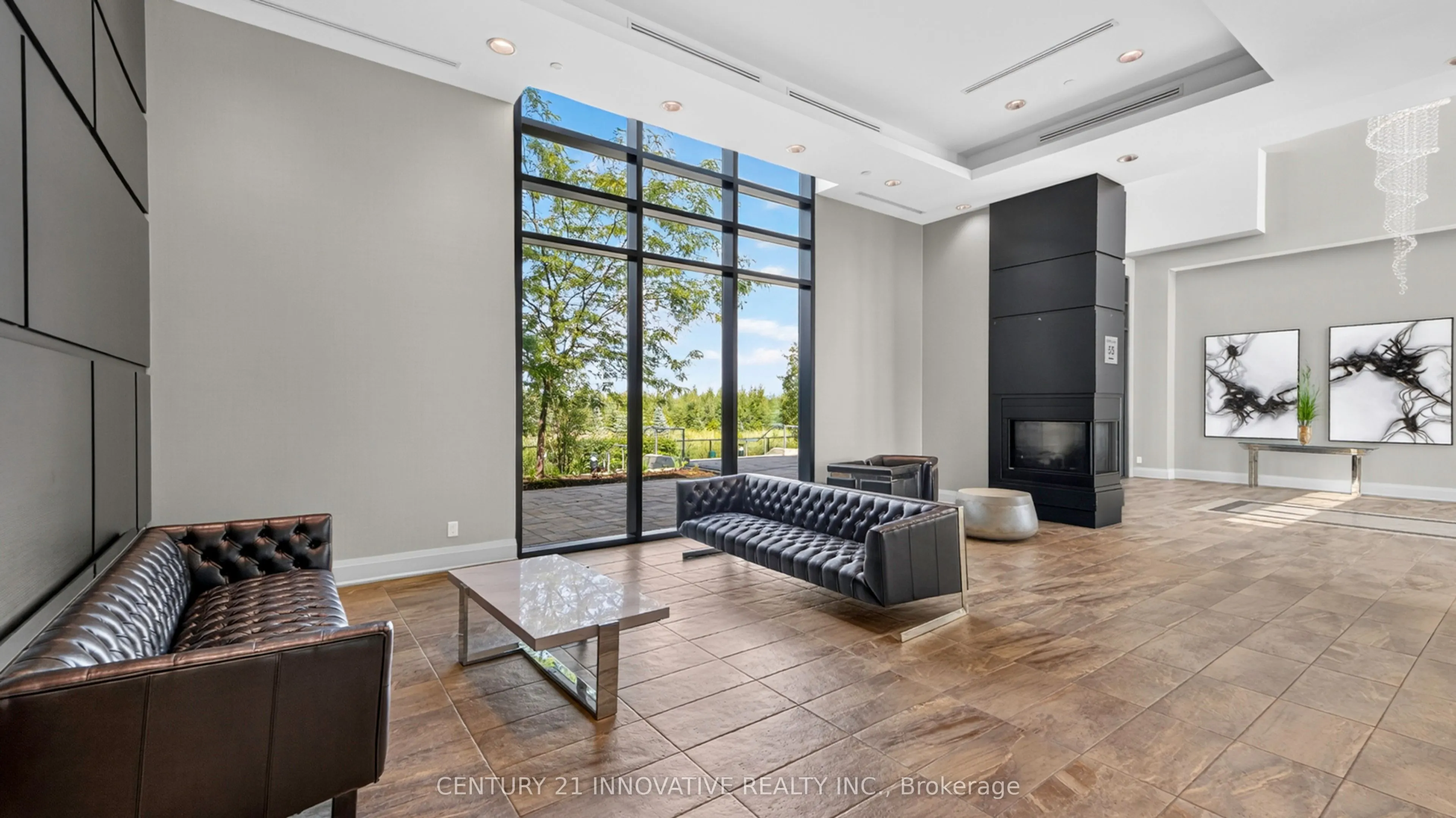 45 Yorkland Boulevard #302