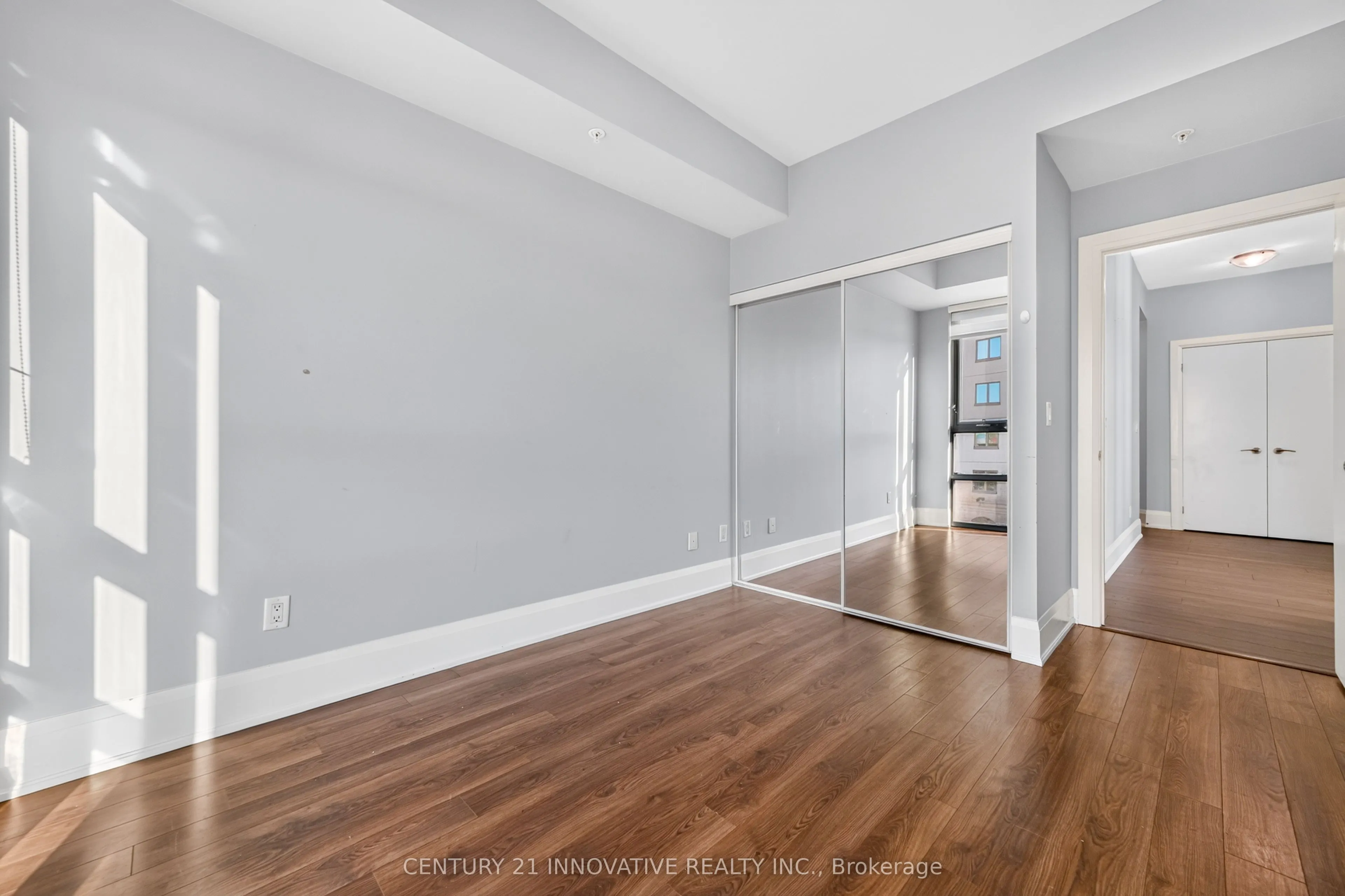 45 Yorkland Boulevard #302