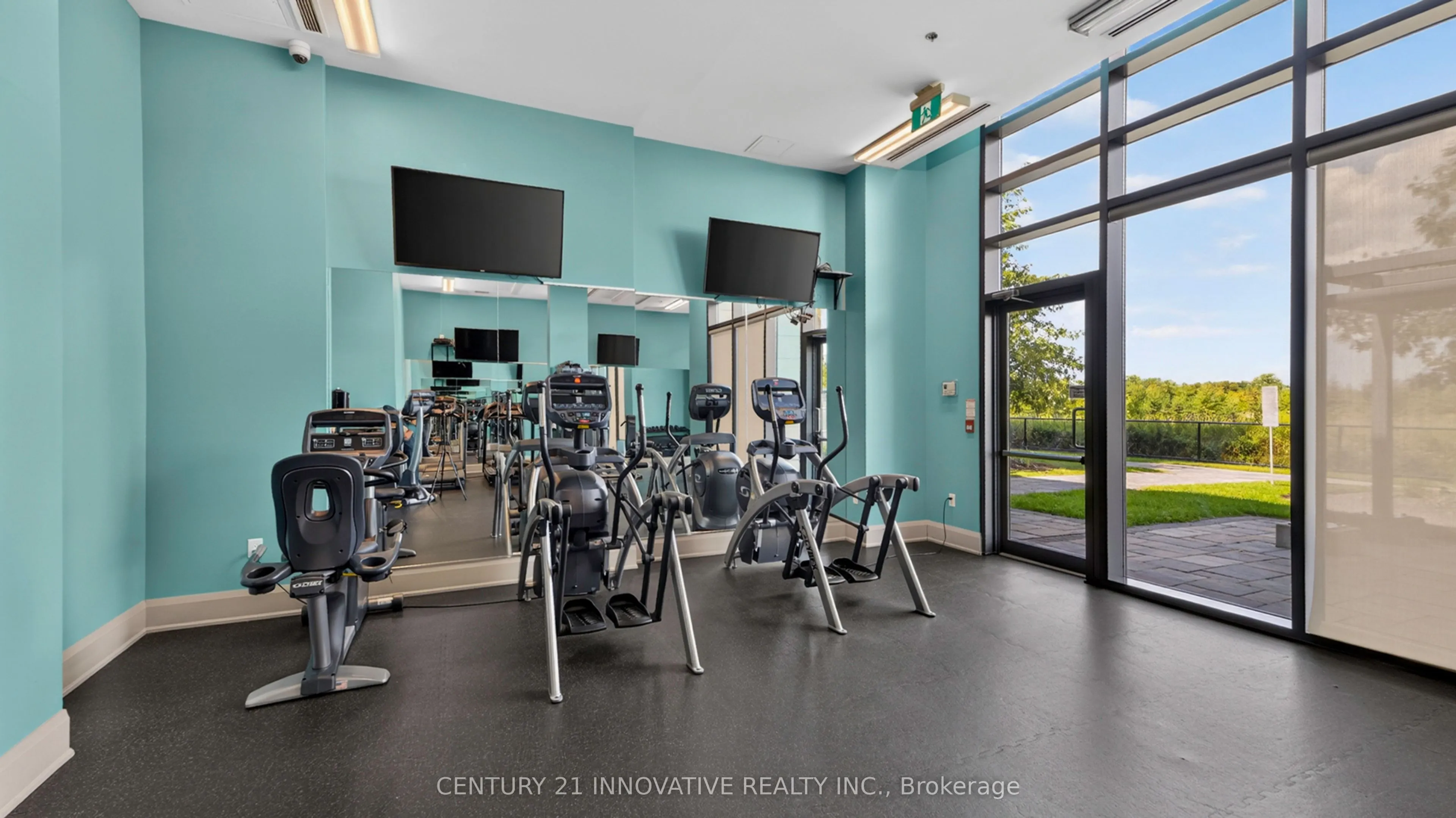 45 Yorkland Boulevard #302