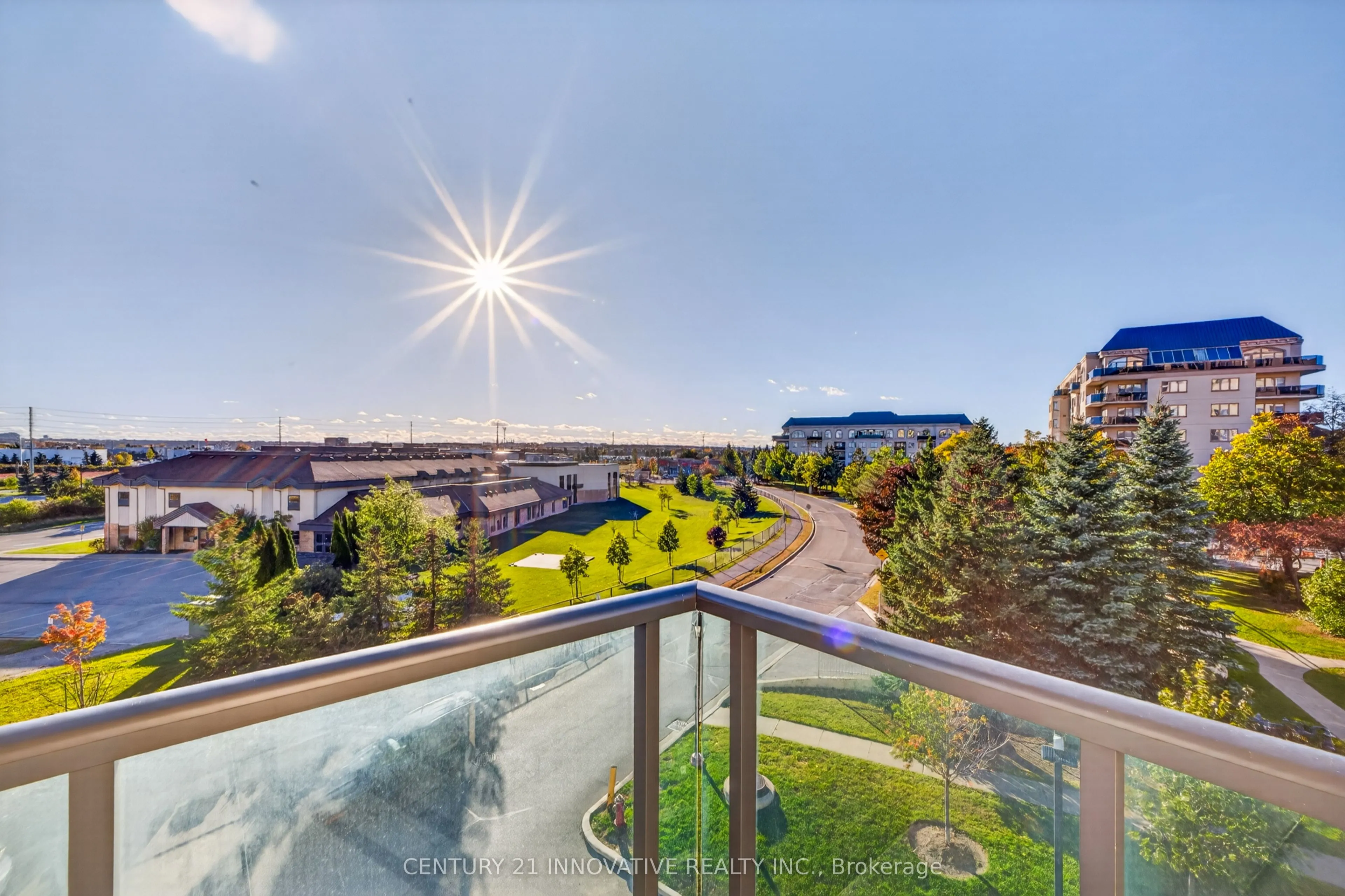 45 Yorkland Boulevard #302