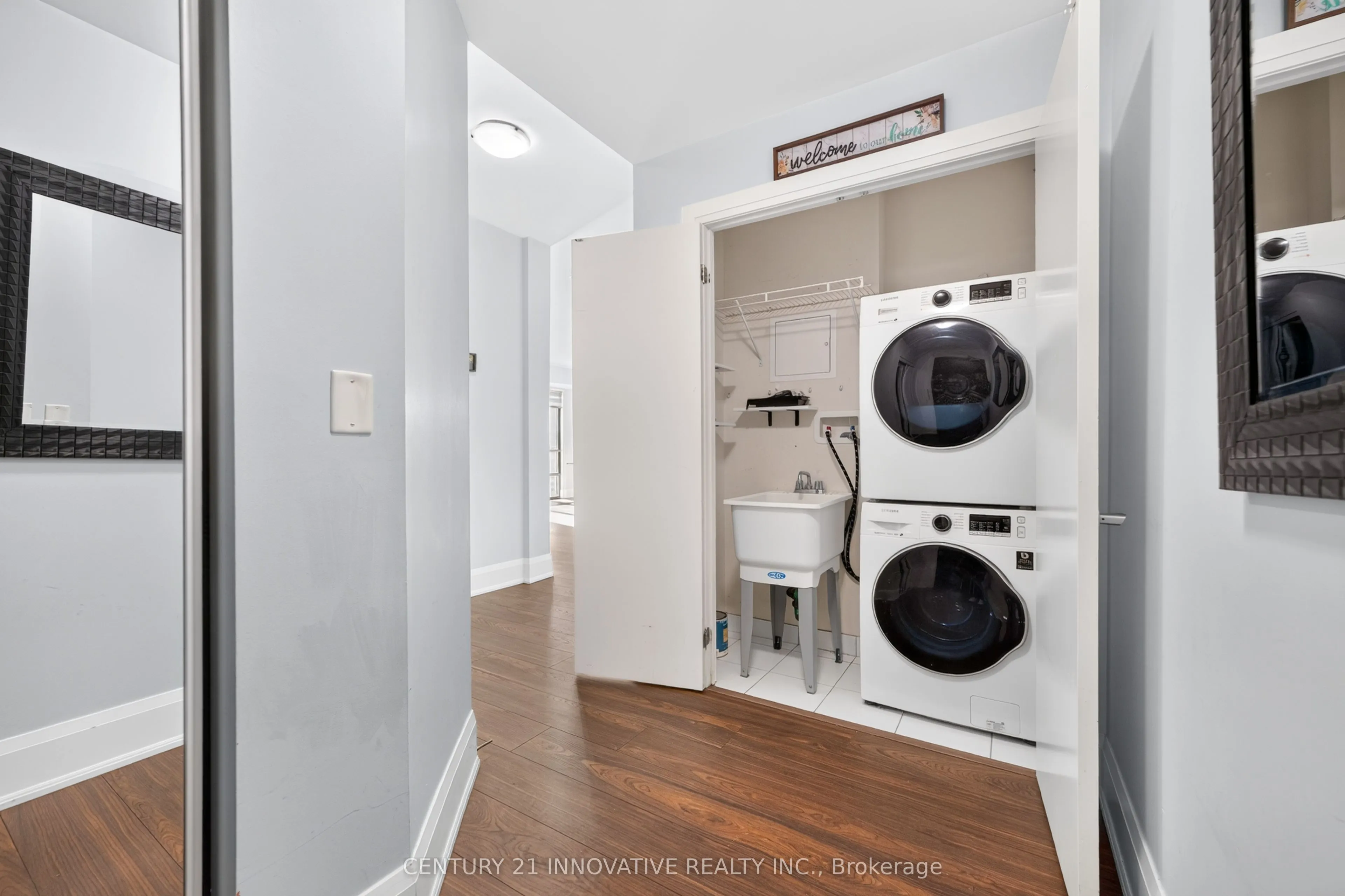 45 Yorkland Boulevard #302