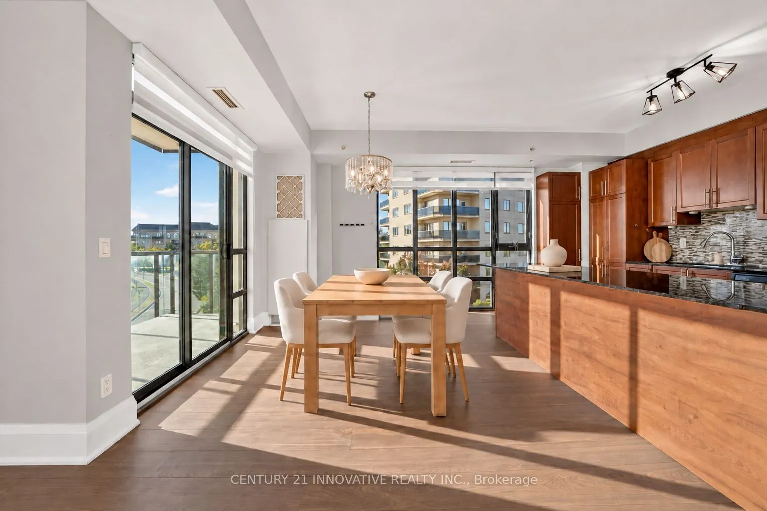 45 Yorkland Boulevard #302