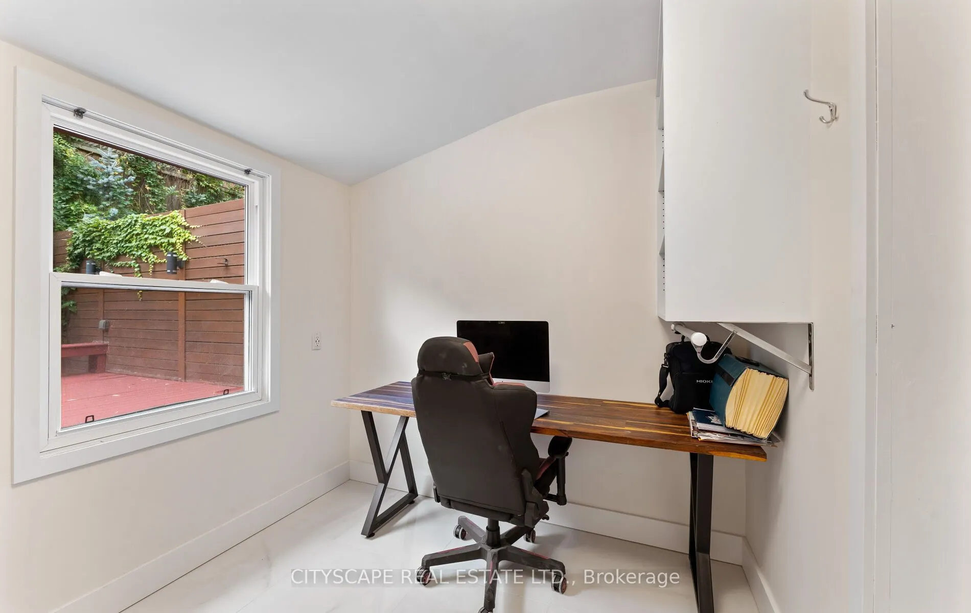 50 South Kingsway