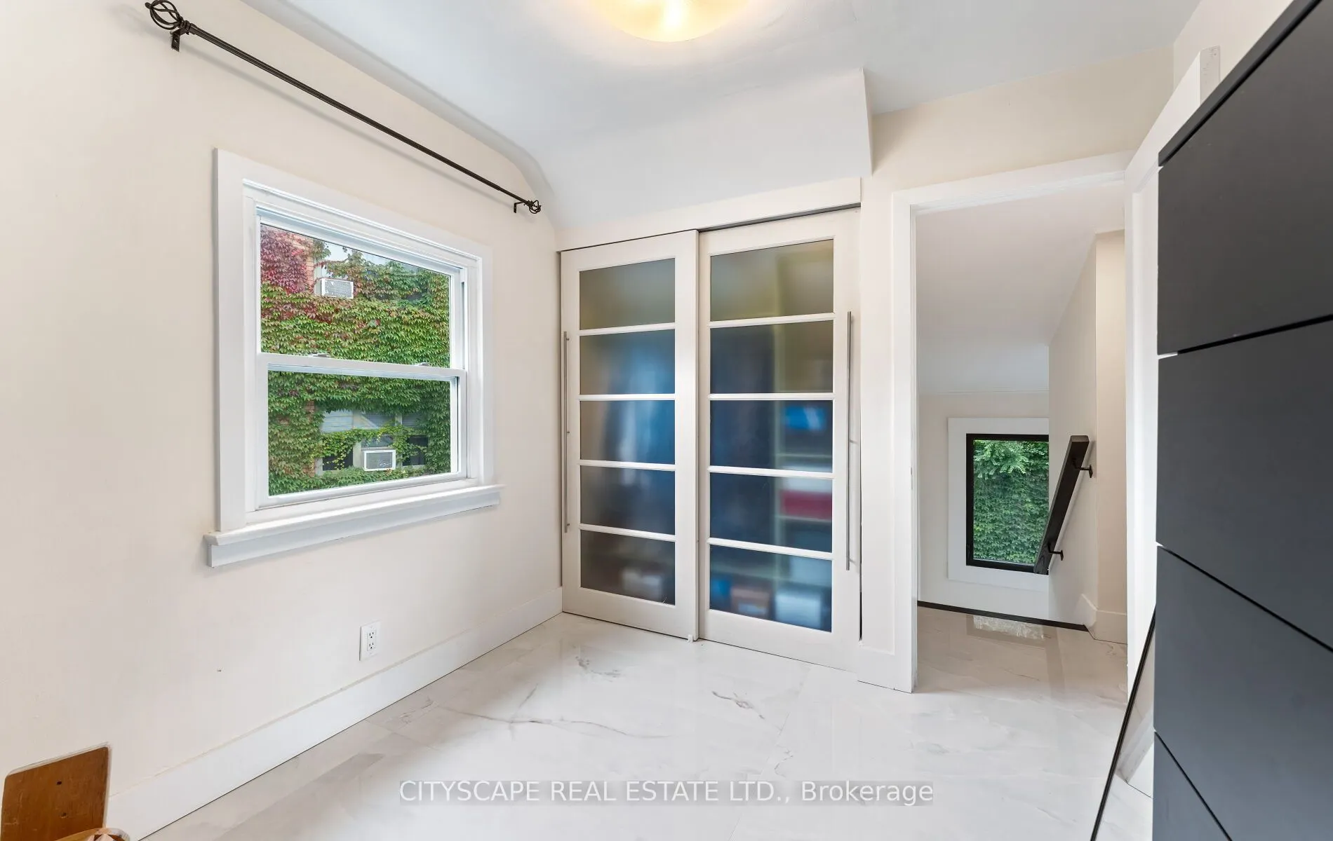 50 South Kingsway