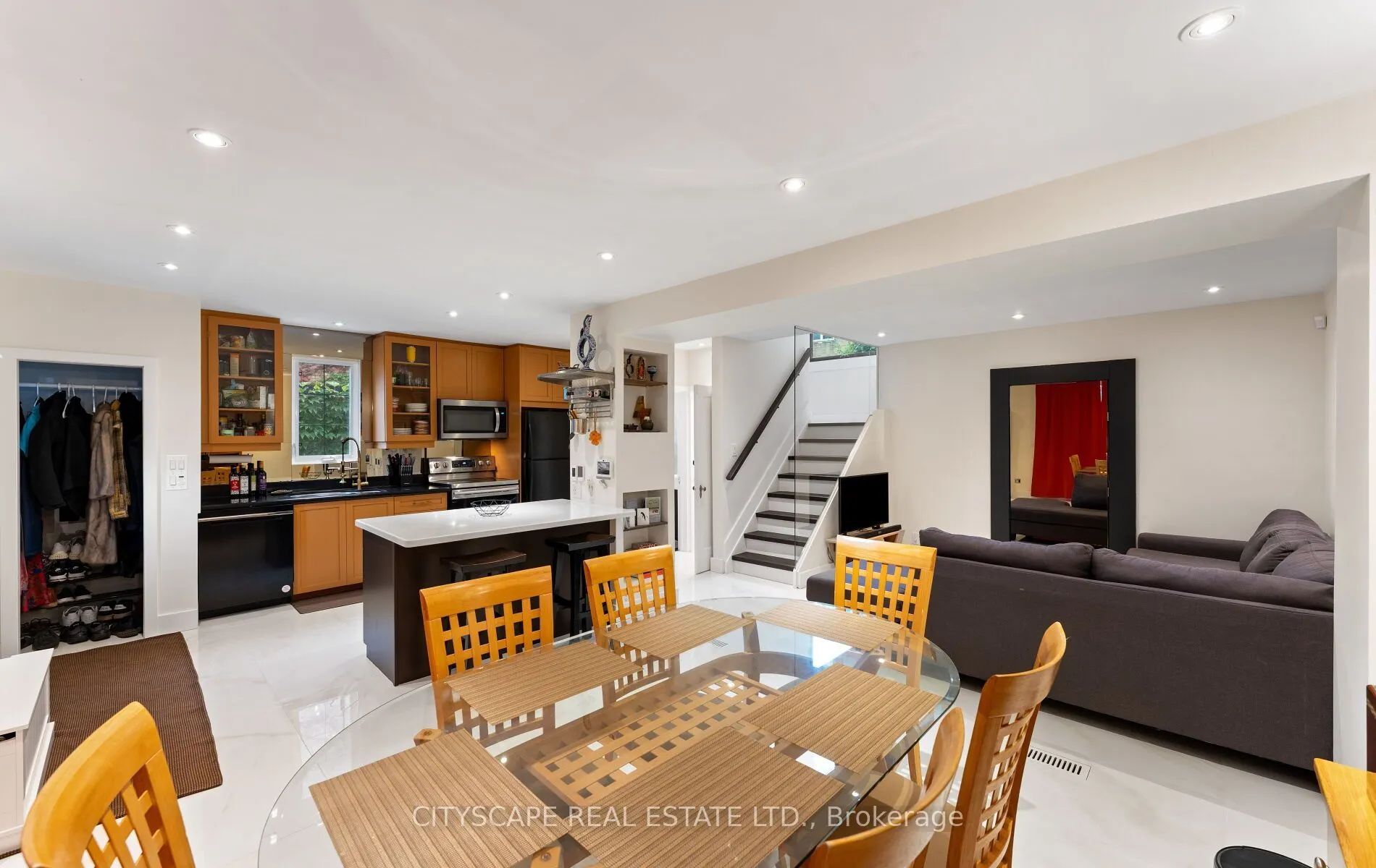 50 South Kingsway