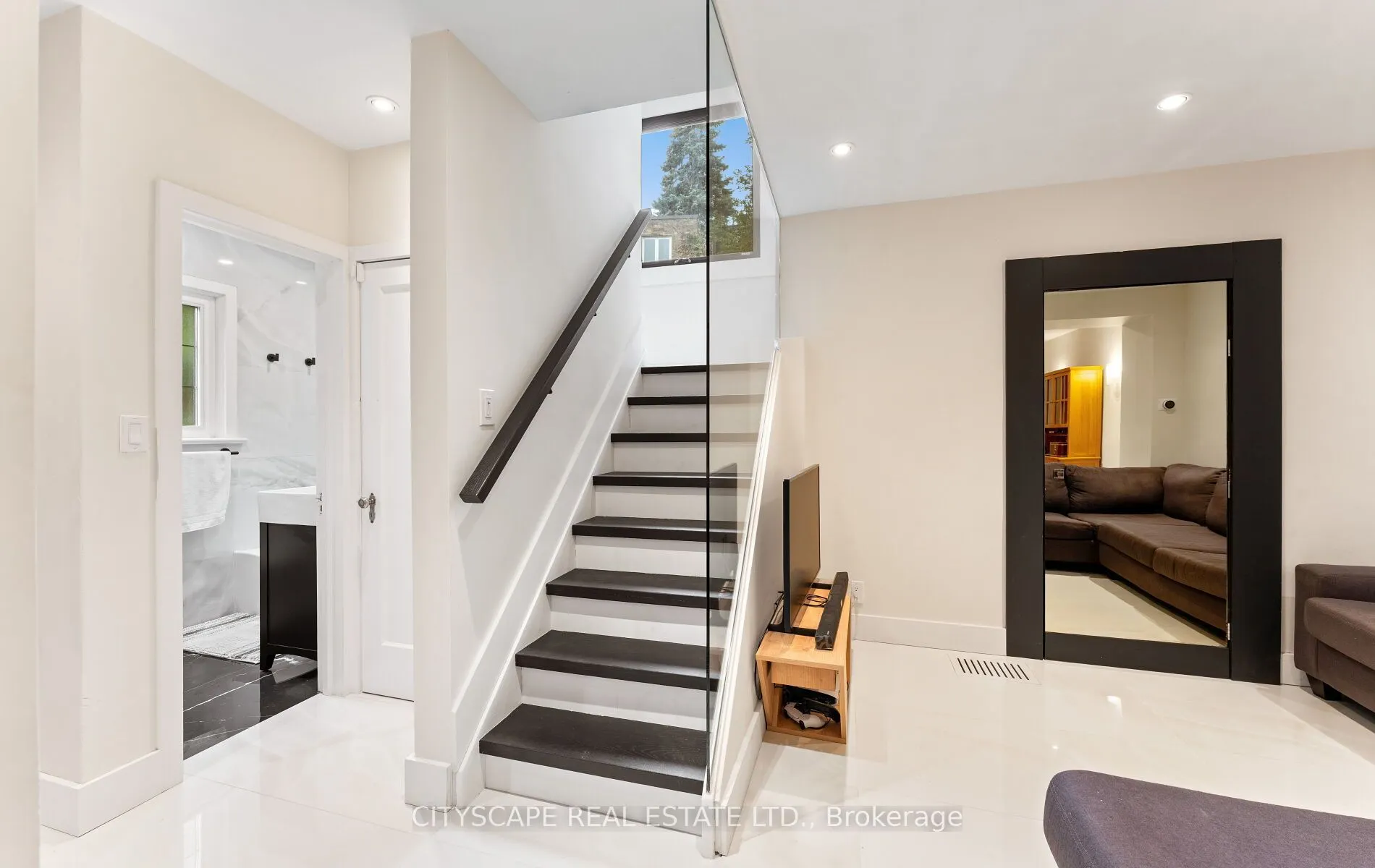 50 South Kingsway