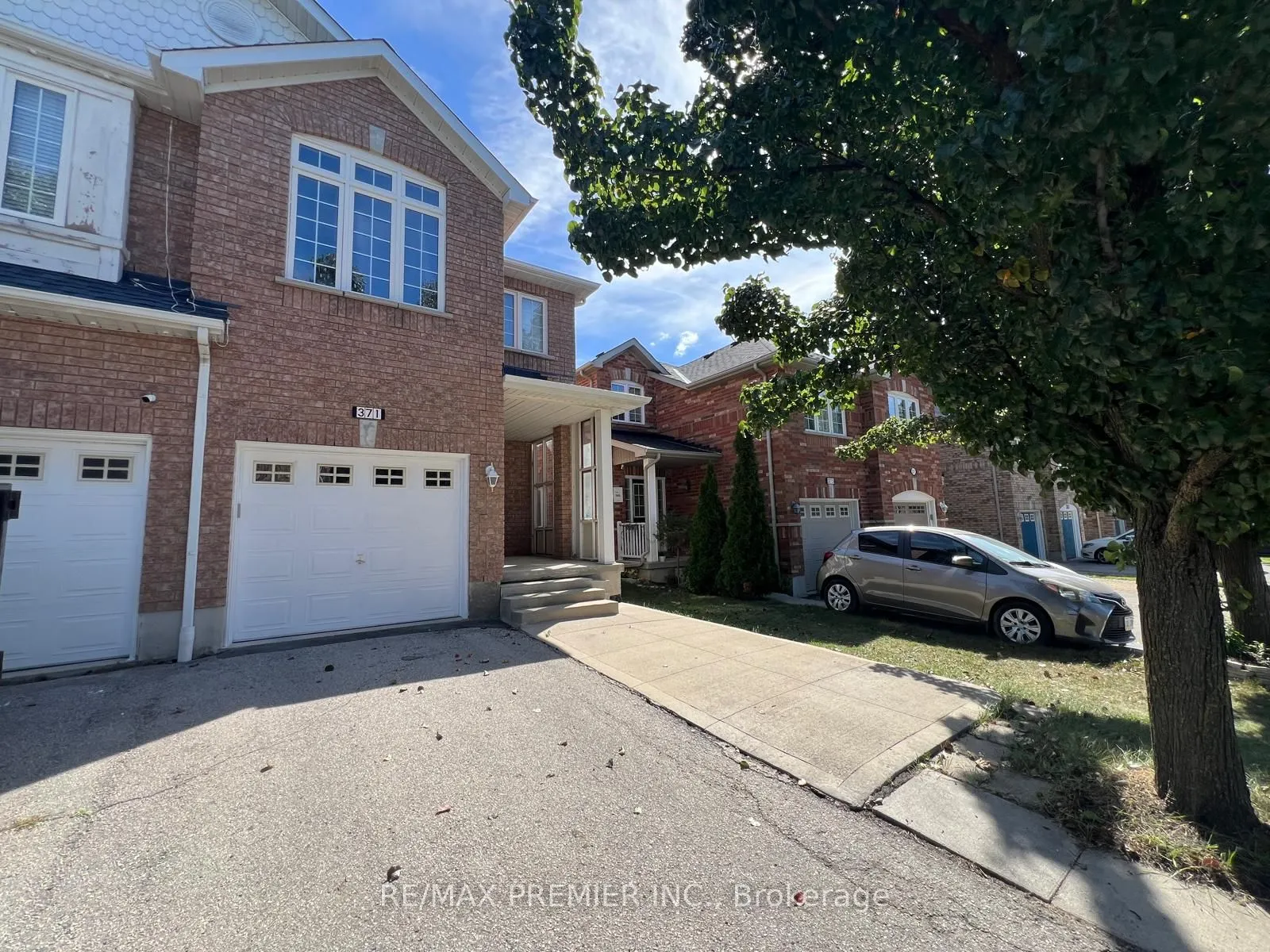 371 Krotone Crescent