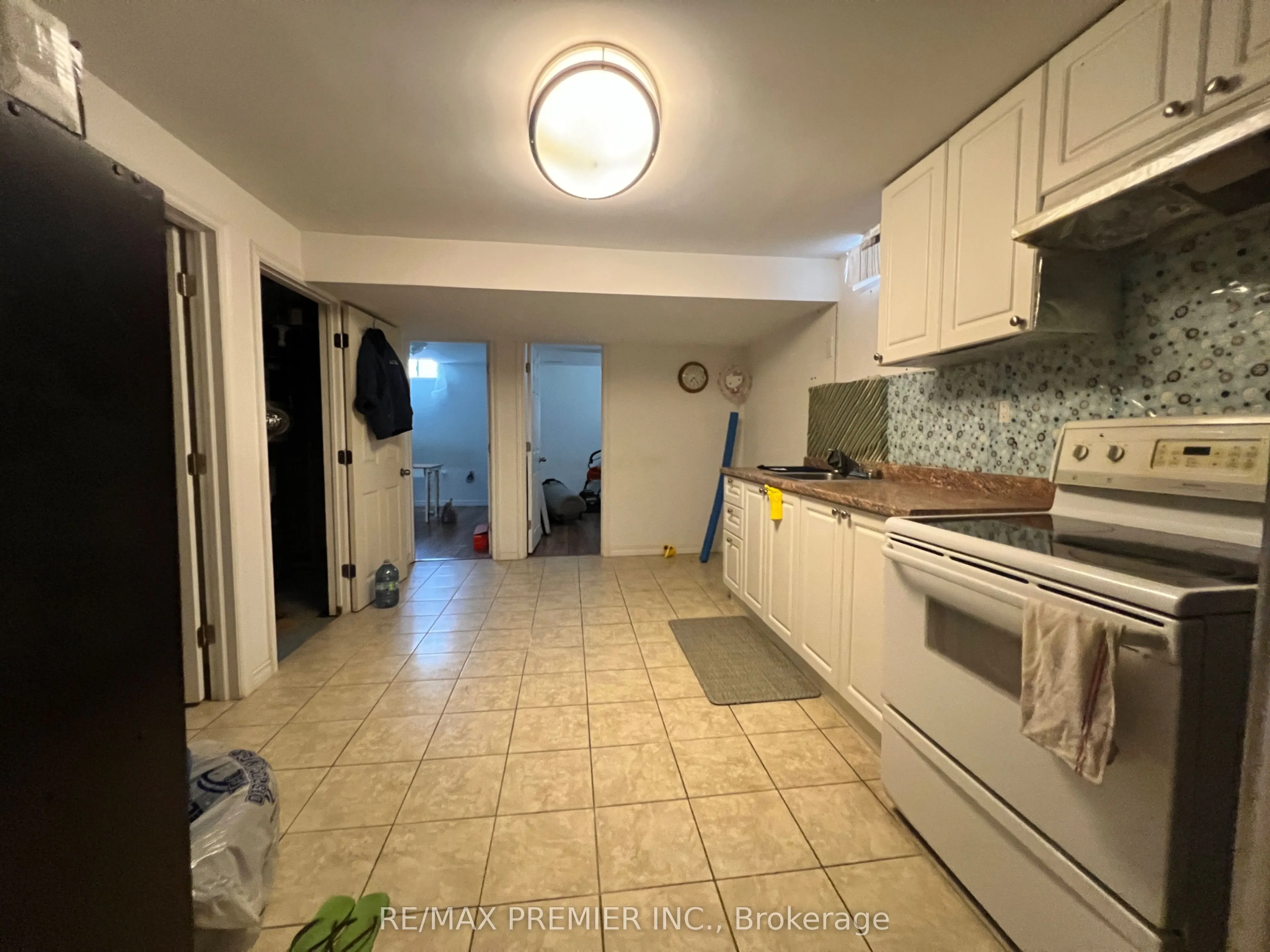371 Krotone Crescent