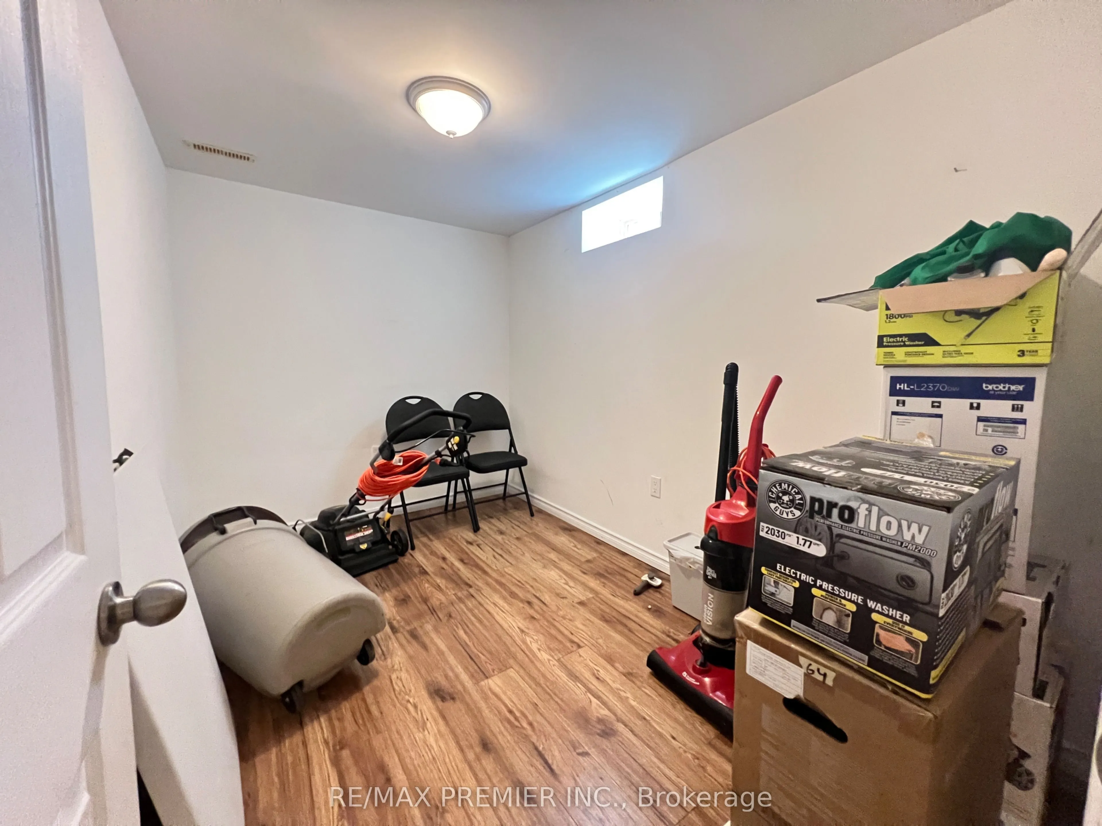 371 Krotone Crescent
