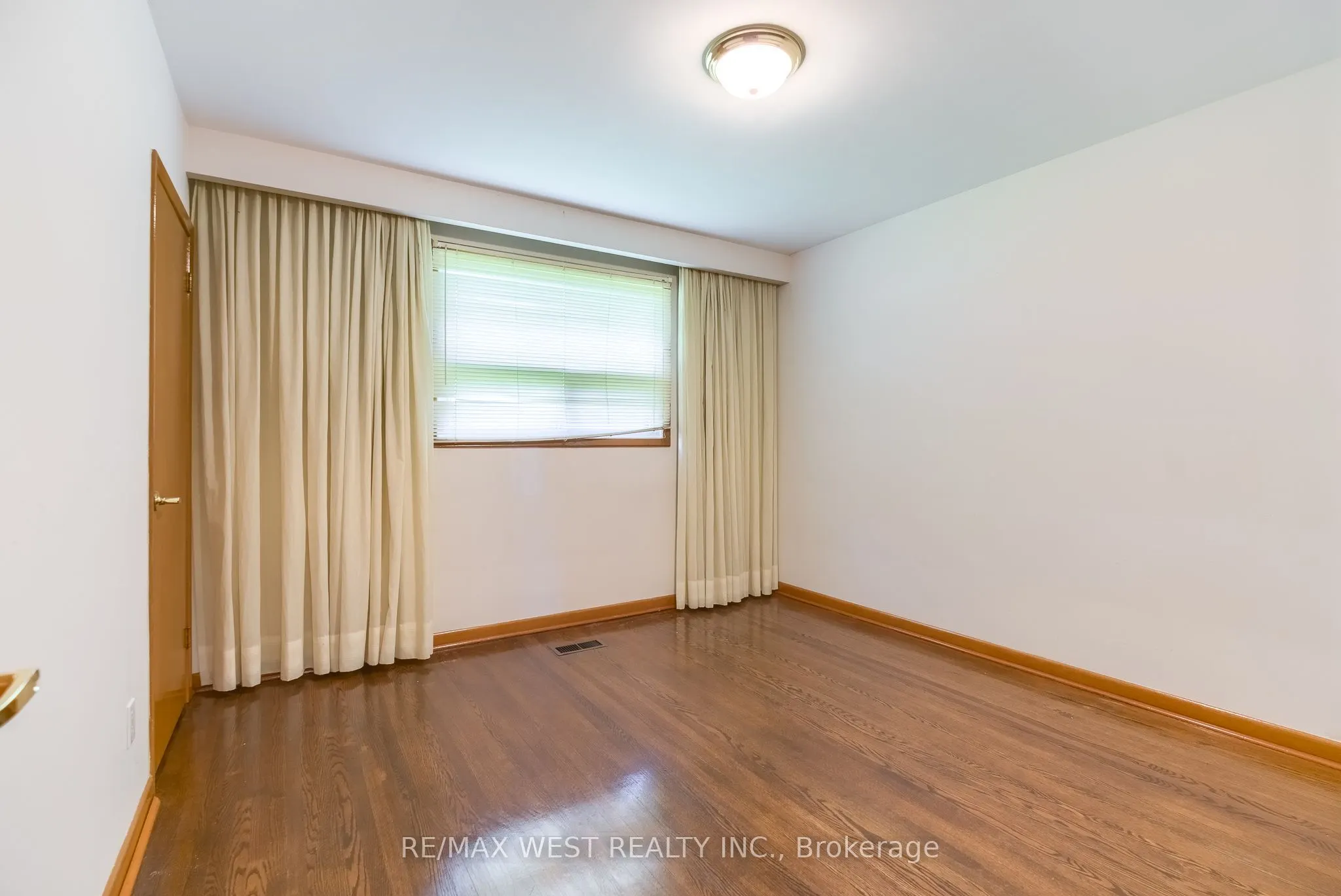 8 Carswell Place
