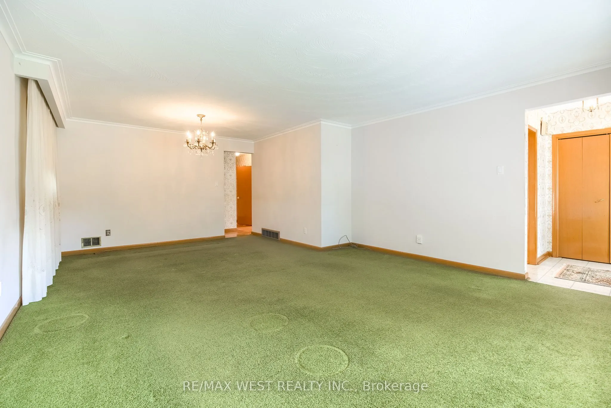 8 Carswell Place
