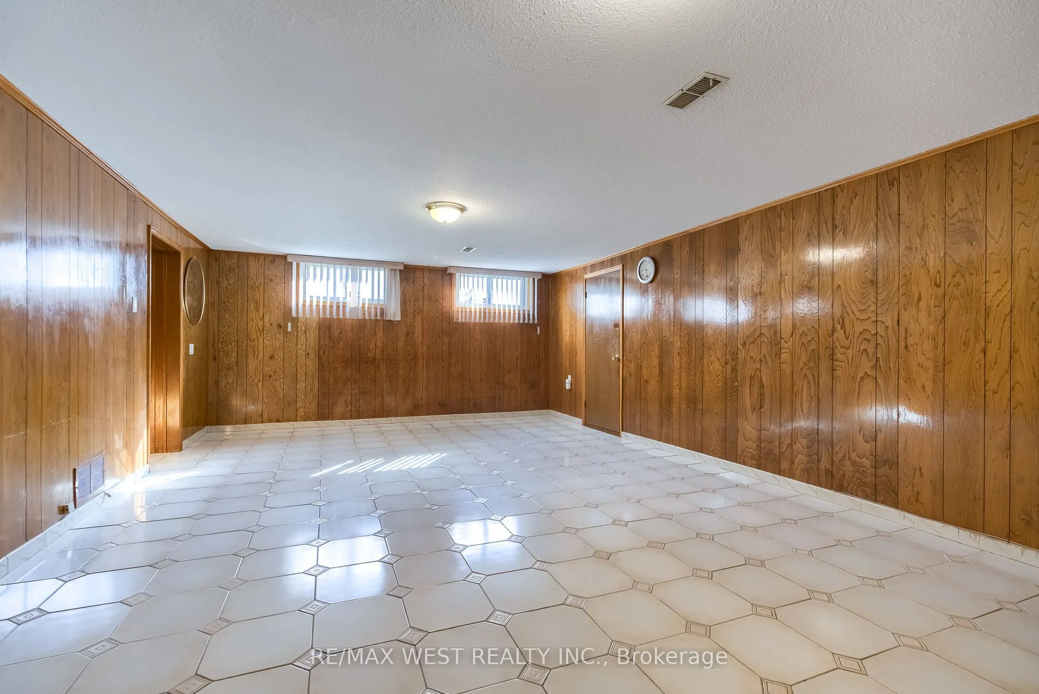 8 Carswell Place