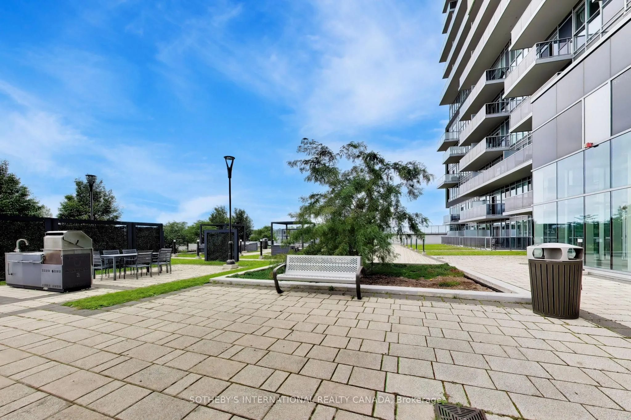 2081 Fairview Street #1009