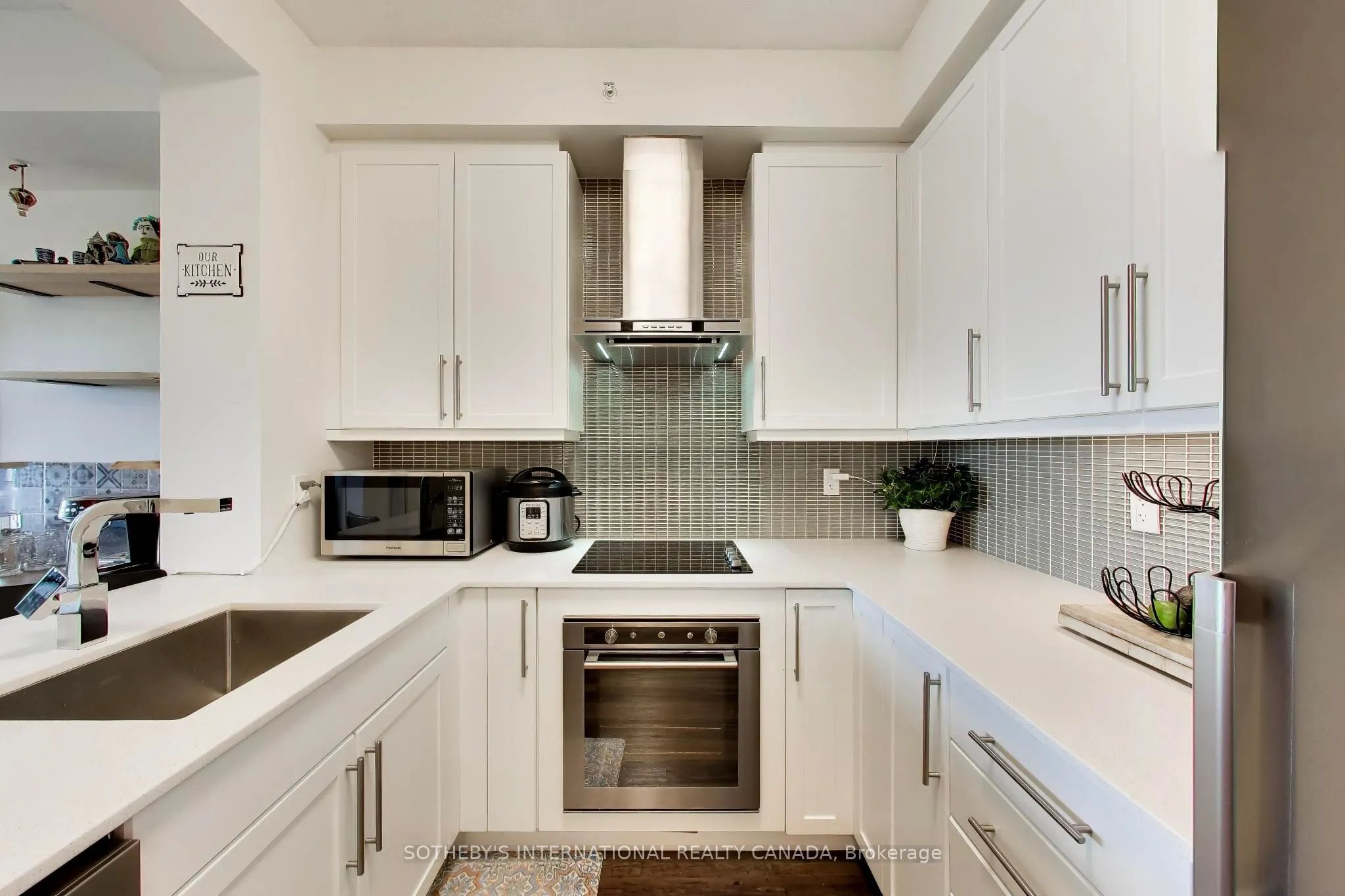 2081 Fairview Street #1009