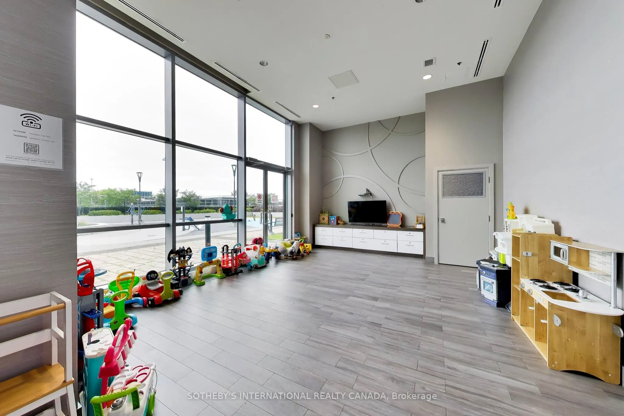 2081 Fairview Street #1009