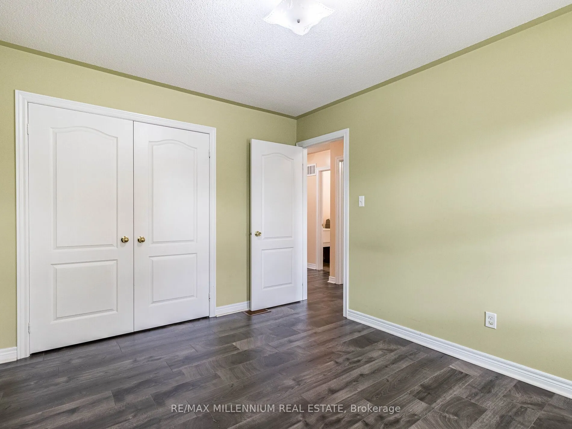 172 Pefferlaw Circle