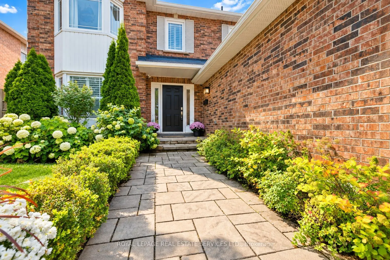 360 River Oaks Boulevard W