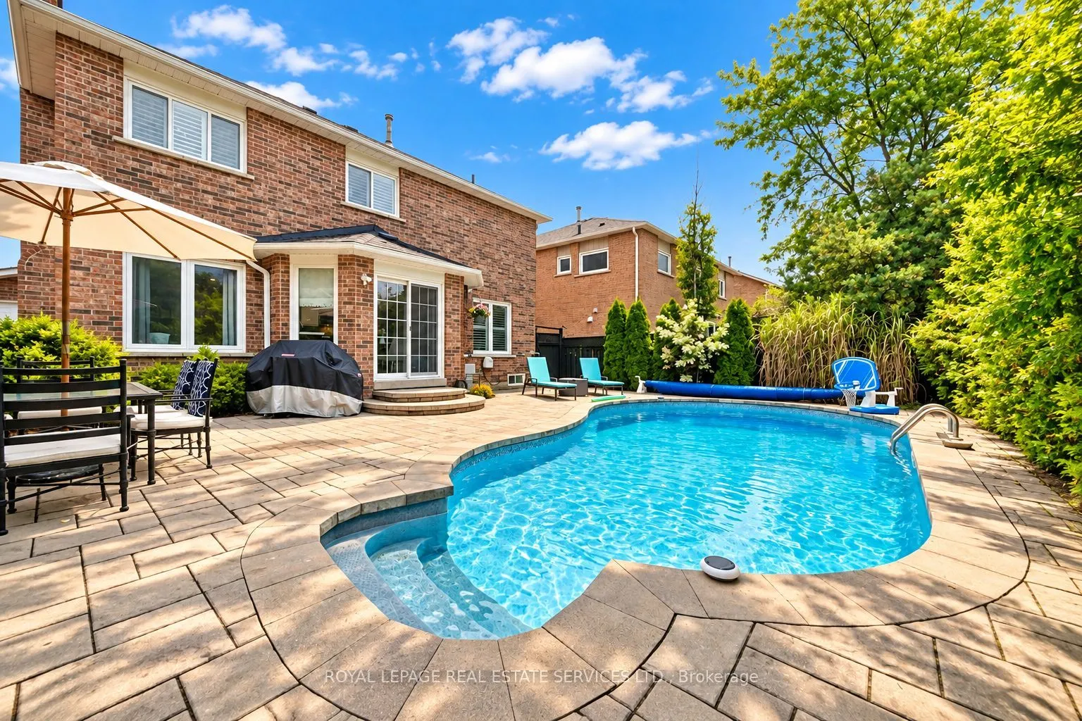 360 River Oaks Boulevard W