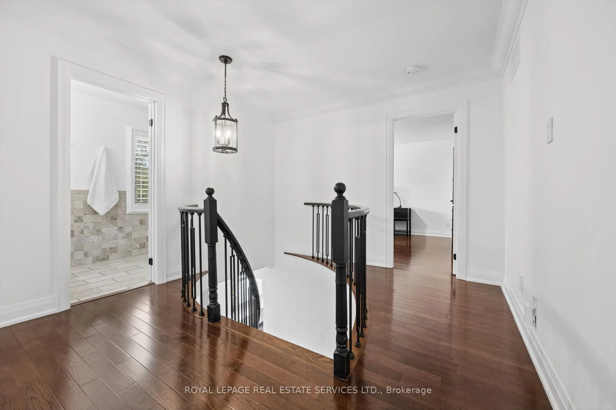 360 River Oaks Boulevard W