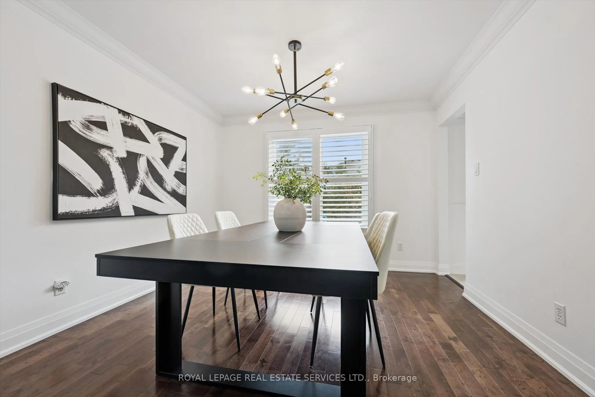 360 River Oaks Boulevard W