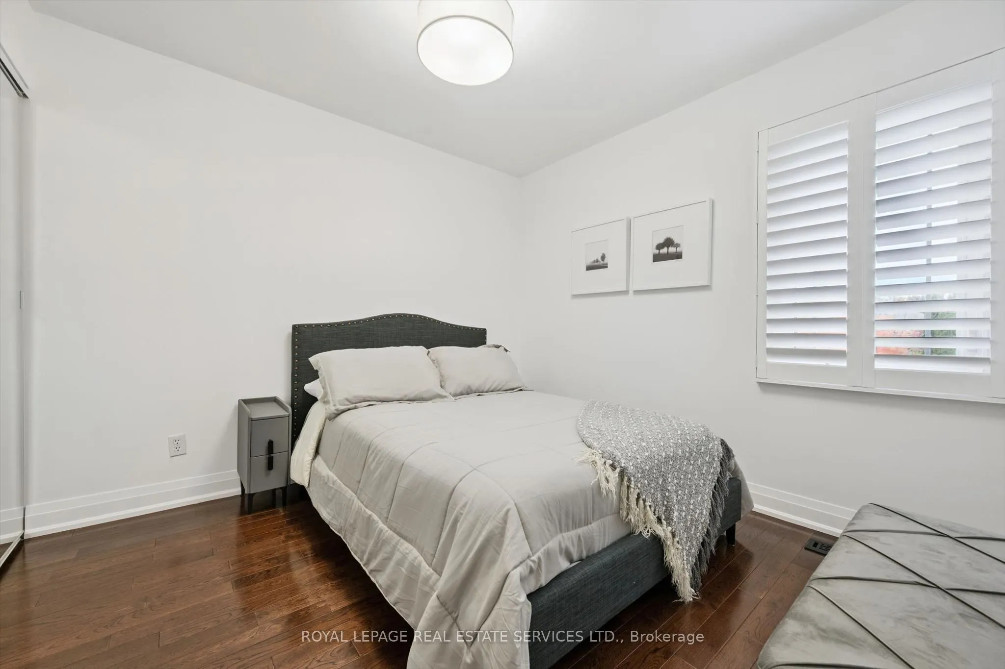 360 River Oaks Boulevard W