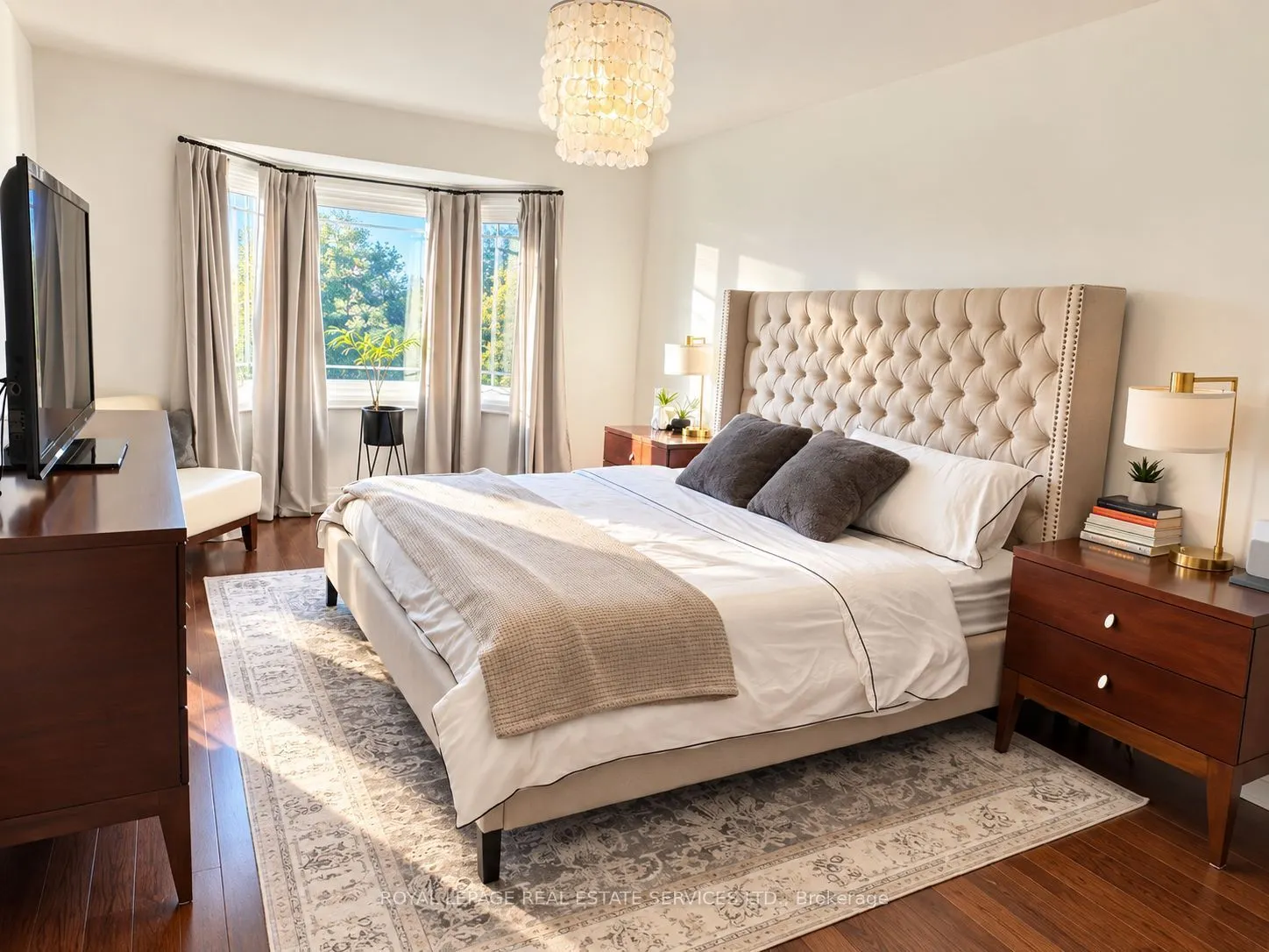 360 River Oaks Boulevard W