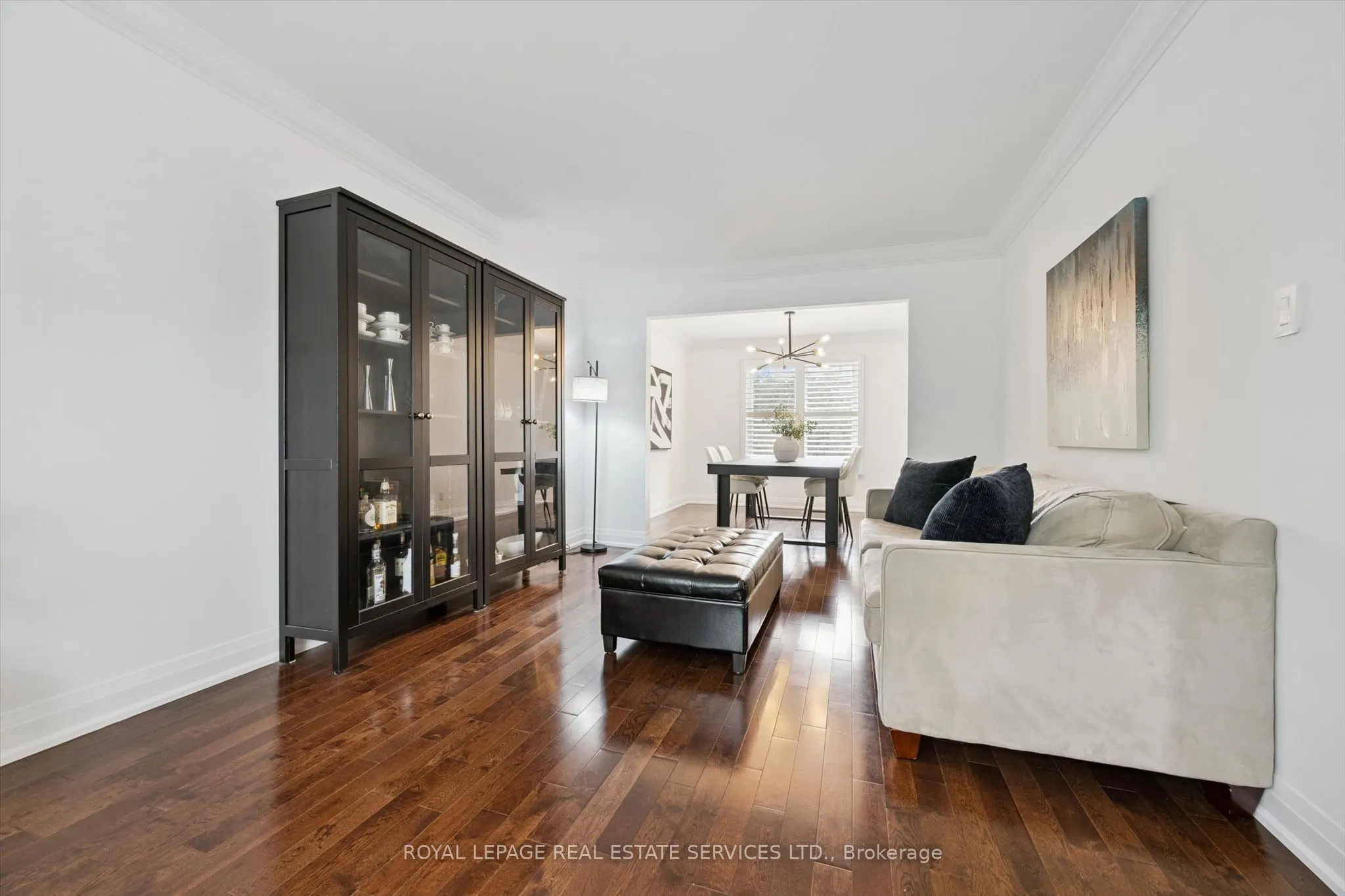 360 River Oaks Boulevard W