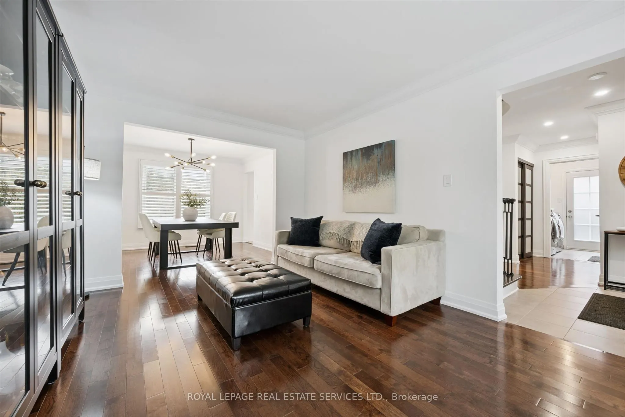 360 River Oaks Boulevard W