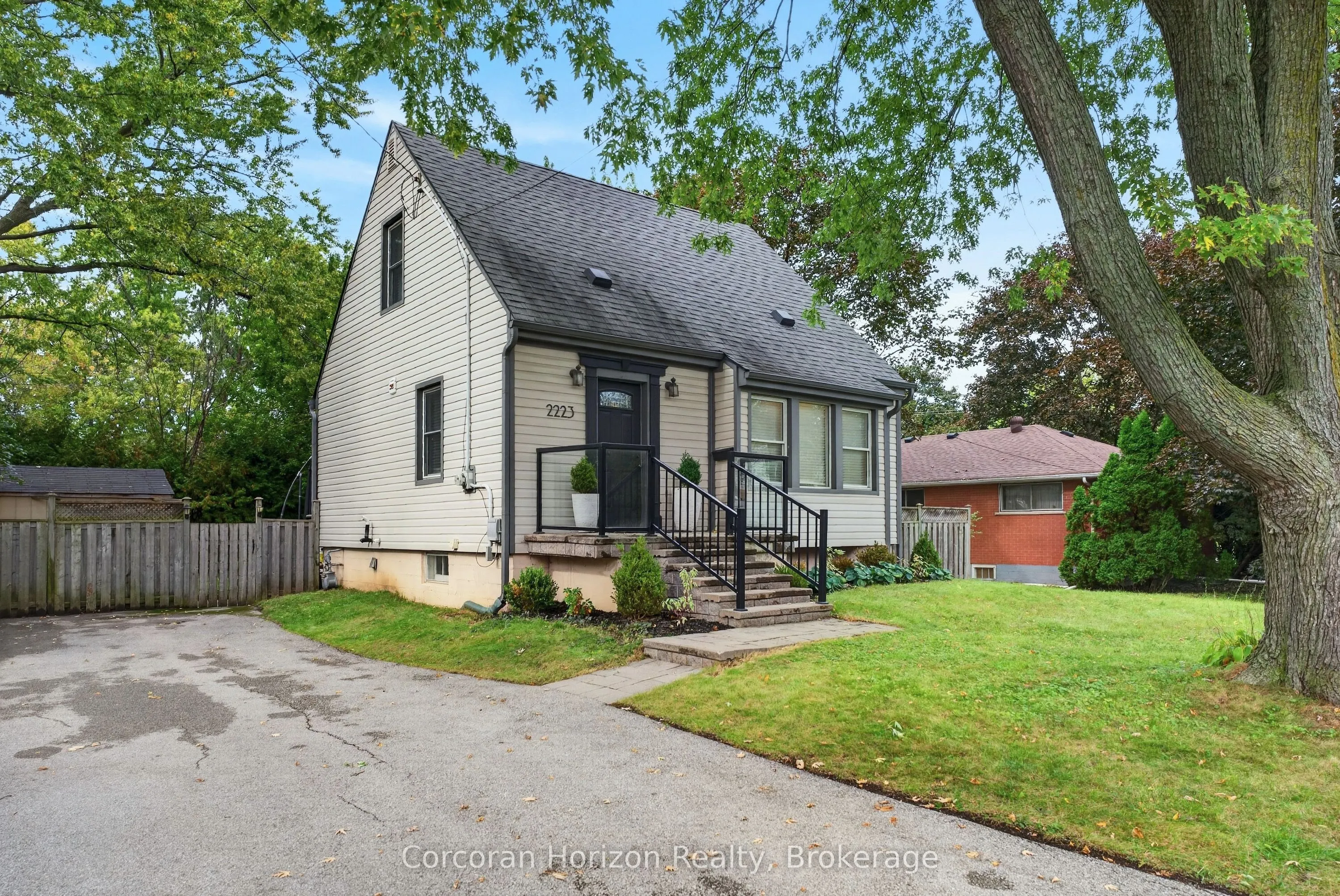 2223 Glenwood School Drive